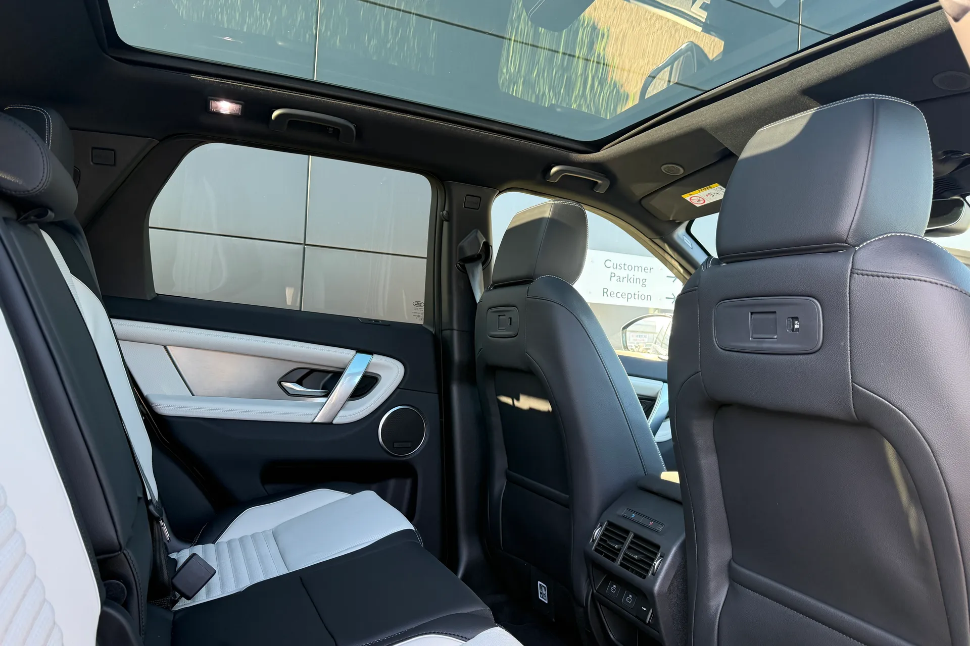 LAND ROVER DISCOVERY SPORT thumbnail image number 46