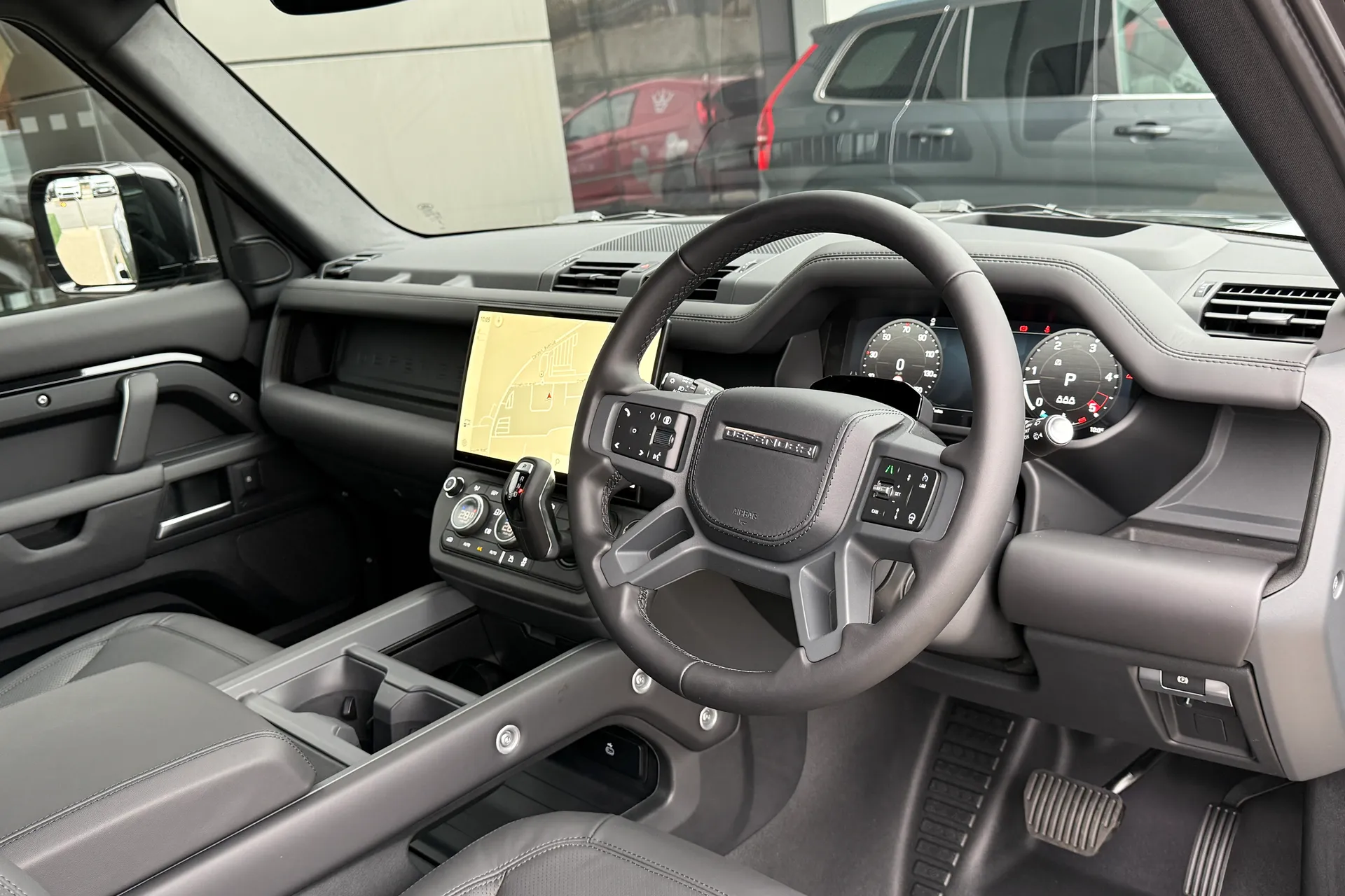 LAND ROVER Defender 90 thumbnail image number 18