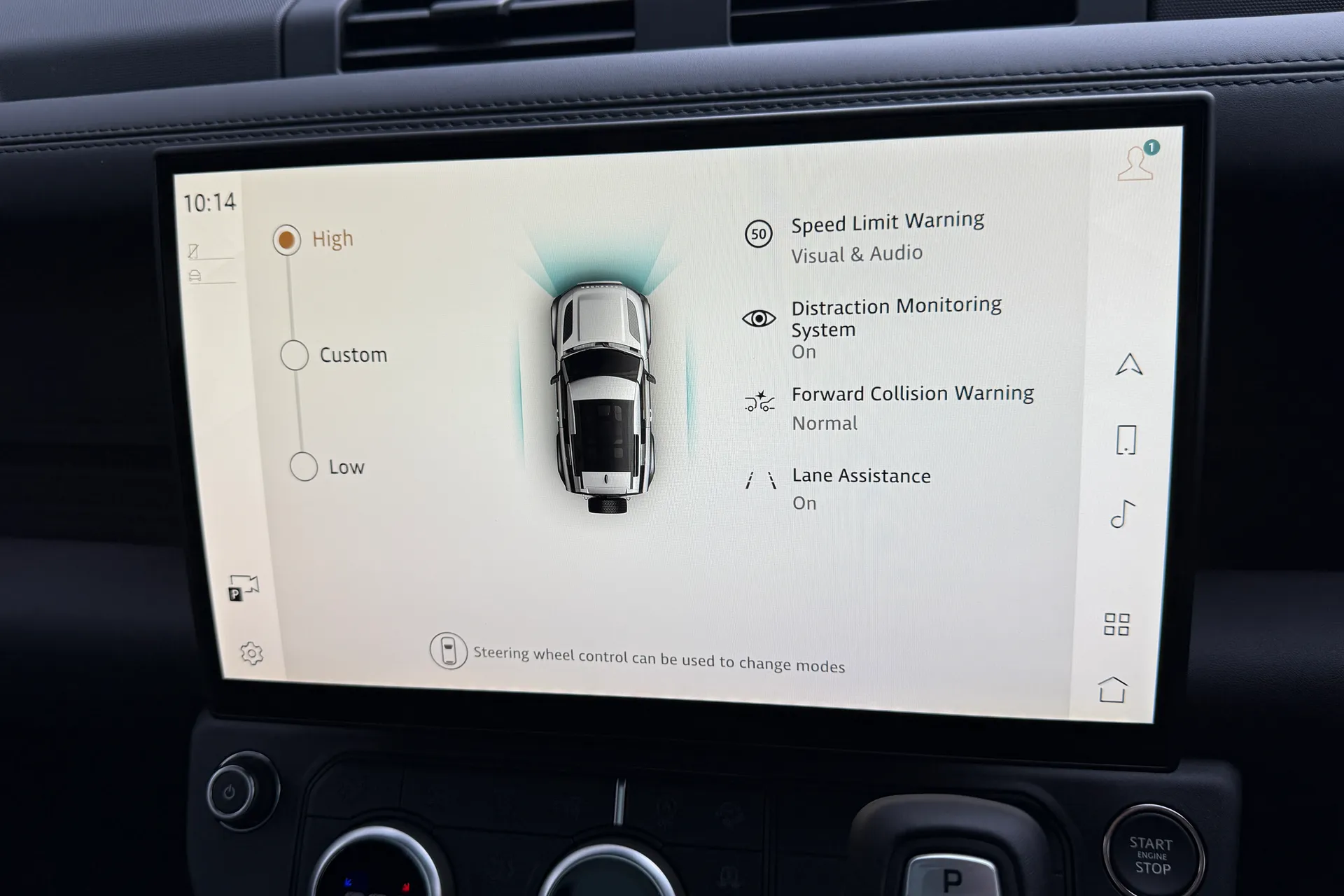 LAND ROVER Defender 90 thumbnail image number 37