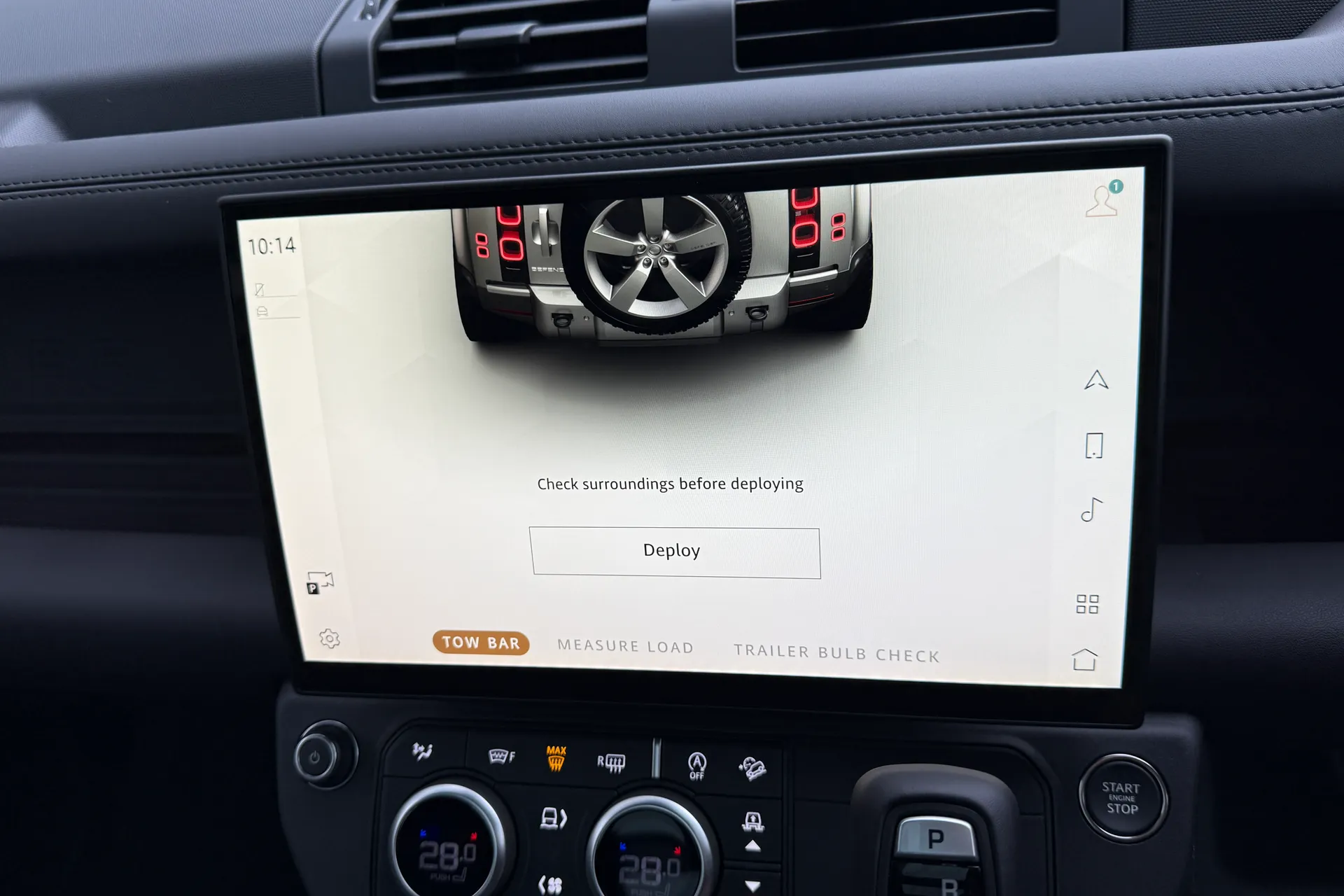 LAND ROVER Defender 90 thumbnail image number 9