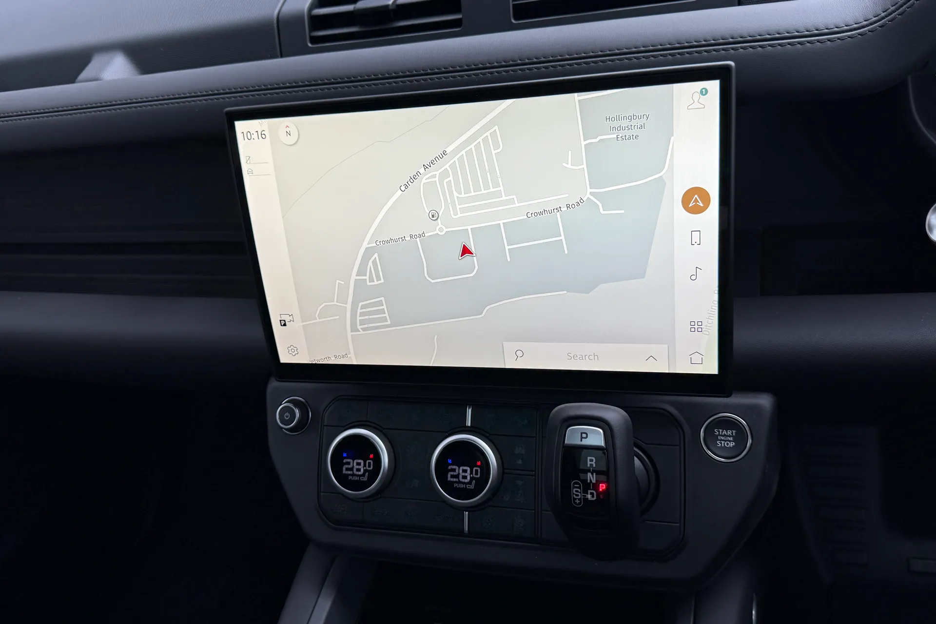 LAND ROVER Defender 90 thumbnail image number 35