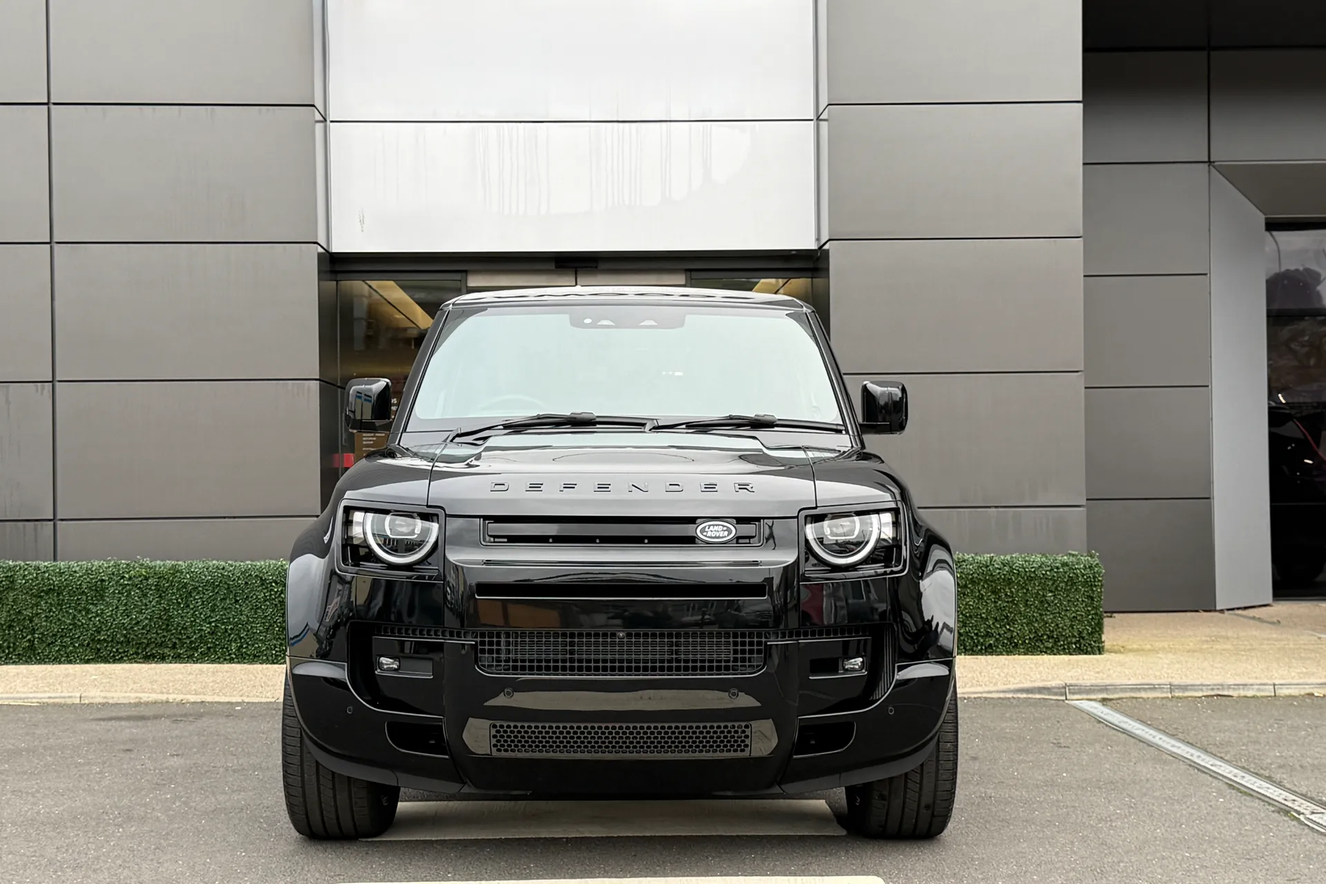 LAND ROVER Defender 90 thumbnail image number 10