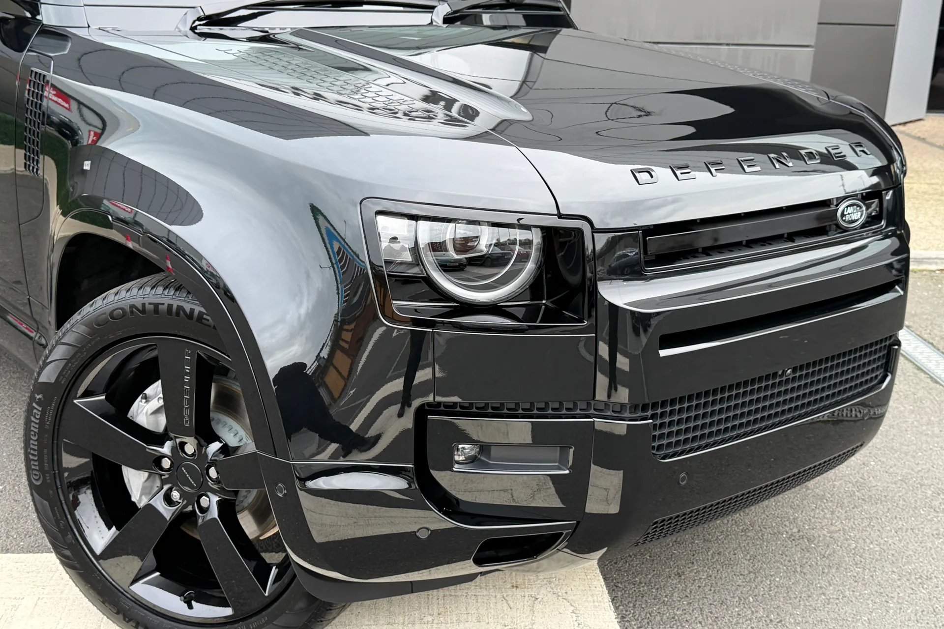 LAND ROVER Defender 90 thumbnail image number 26