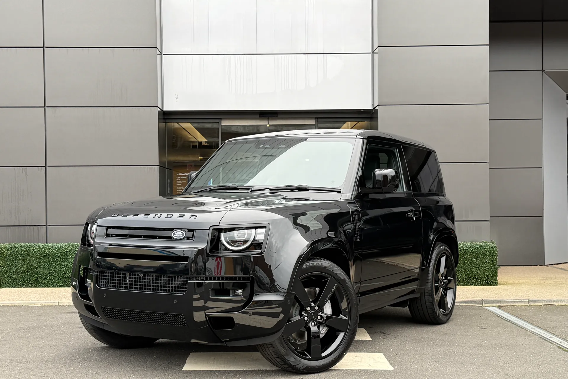 LAND ROVER Defender 90 thumbnail image number 7