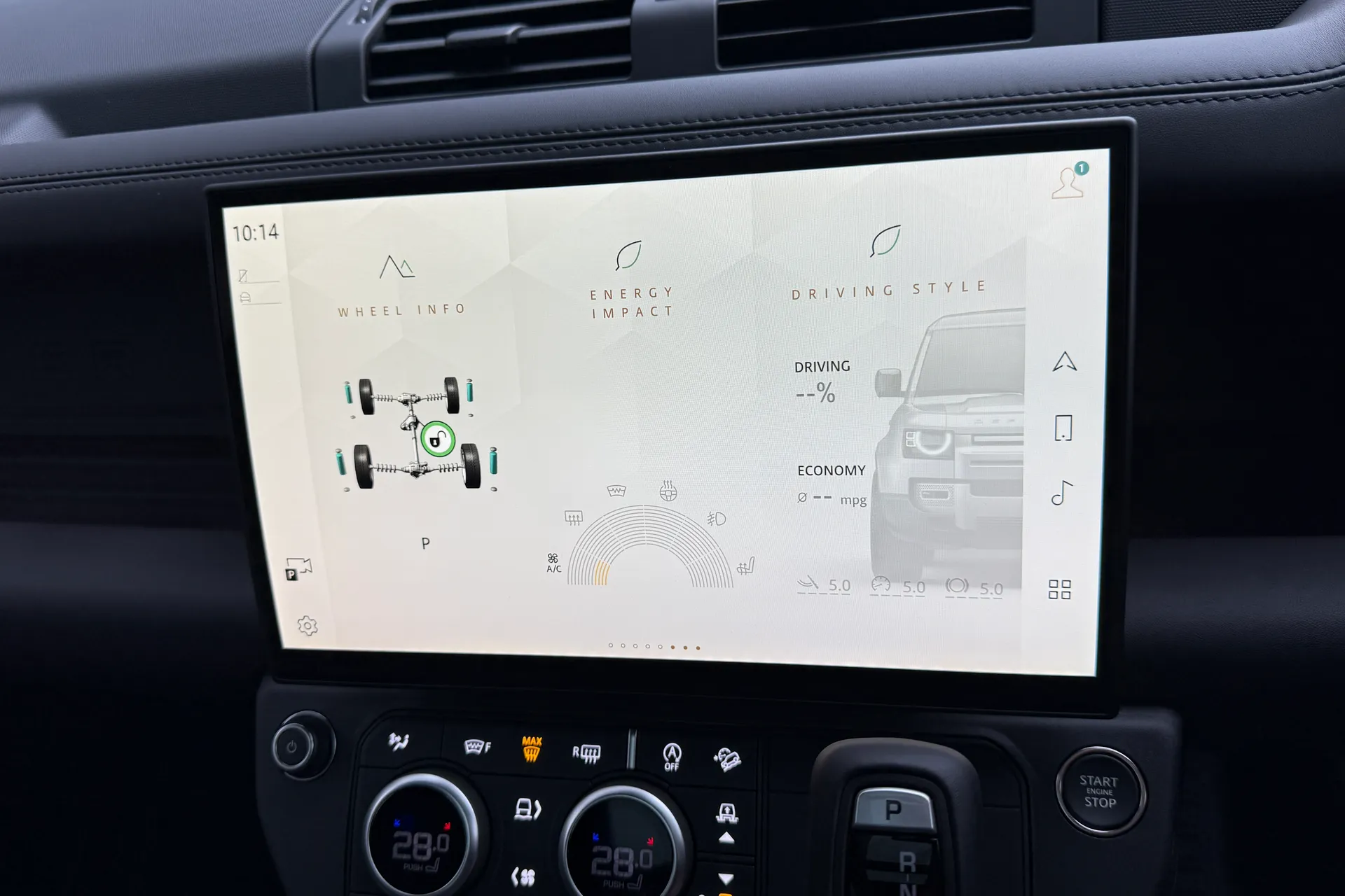 LAND ROVER Defender 90 thumbnail image number 64