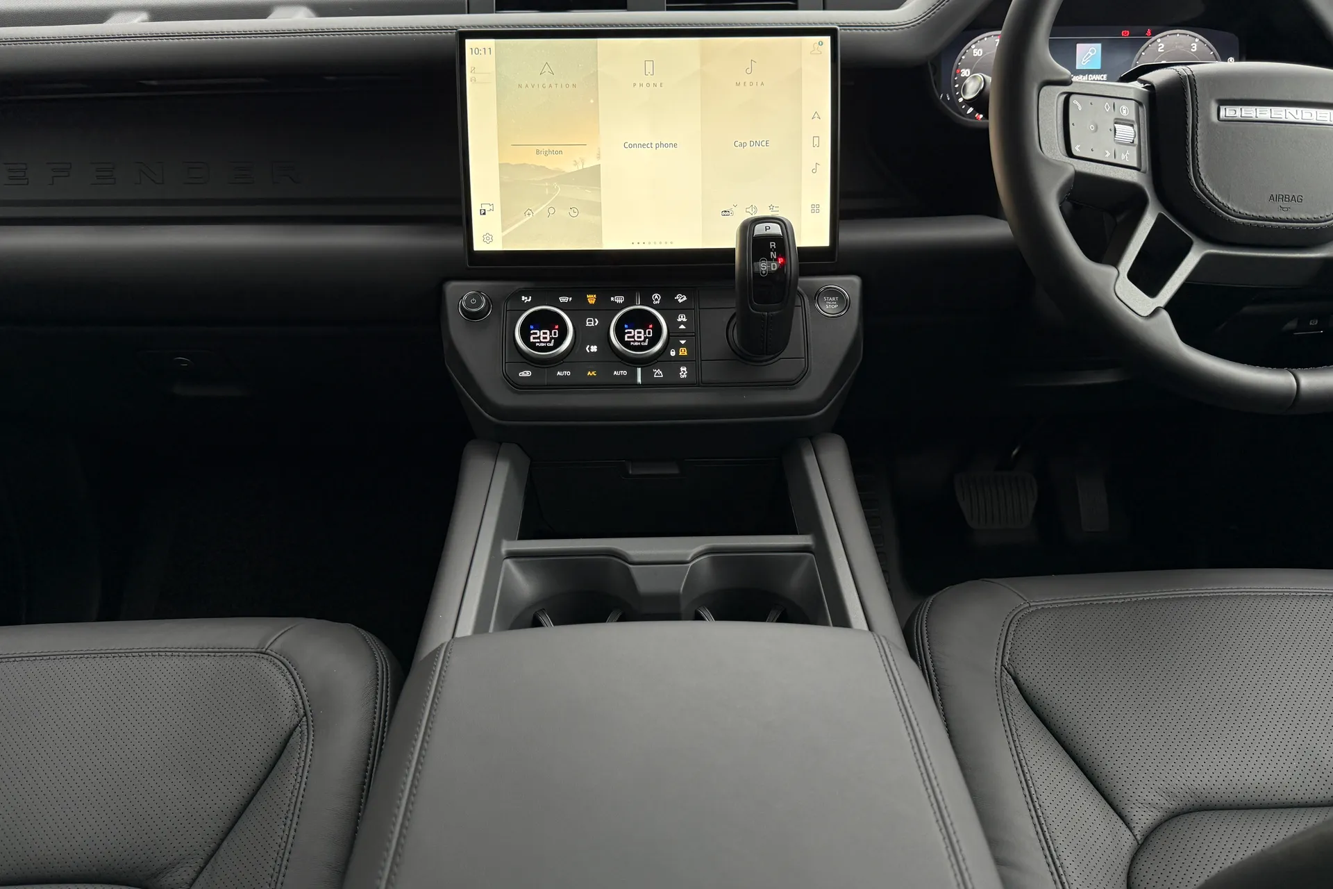 LAND ROVER Defender 90 thumbnail image number 34