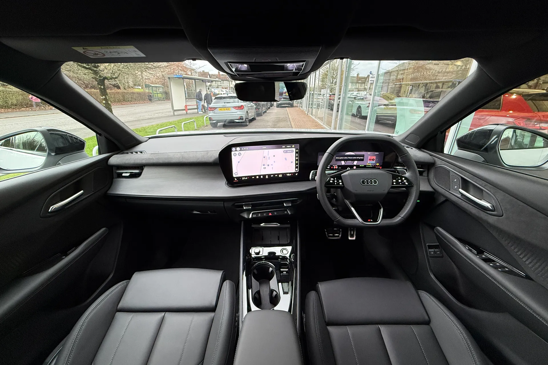 Audi Q3 thumbnail image number 3