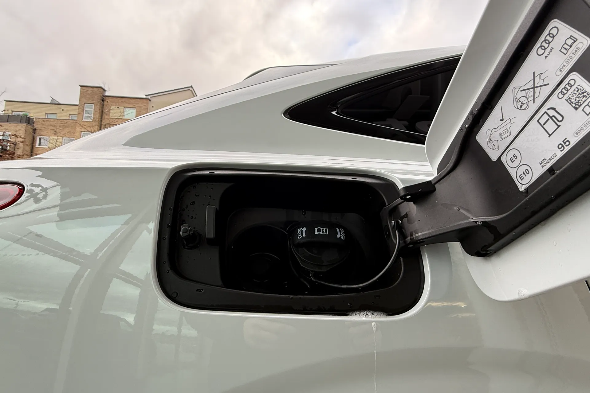Audi Q3 thumbnail image number 43