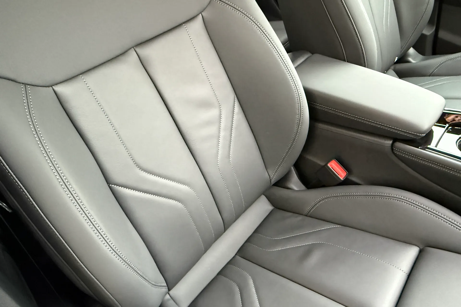 Audi Q3 thumbnail image number 35
