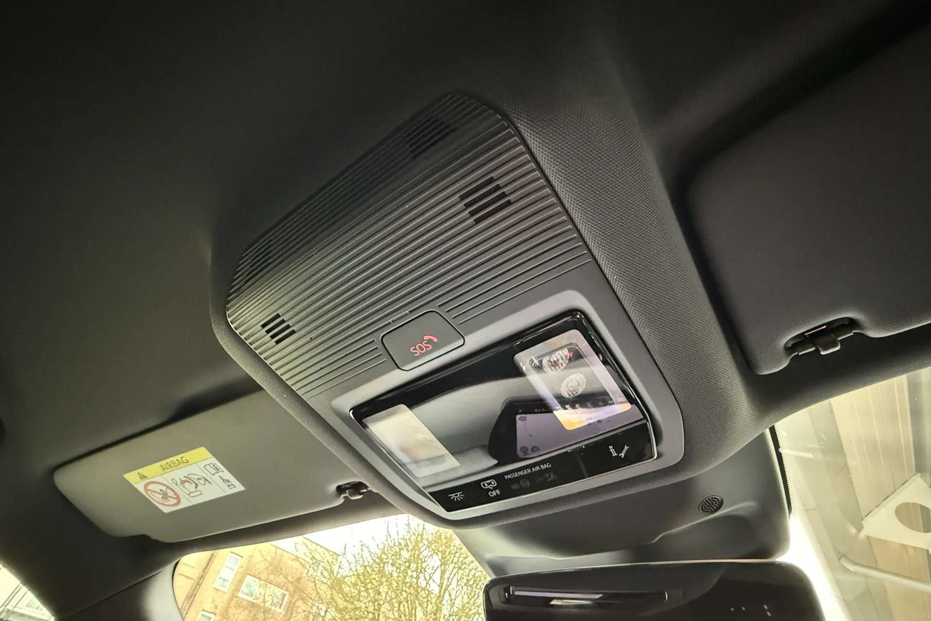 Audi Q3 thumbnail image number 12