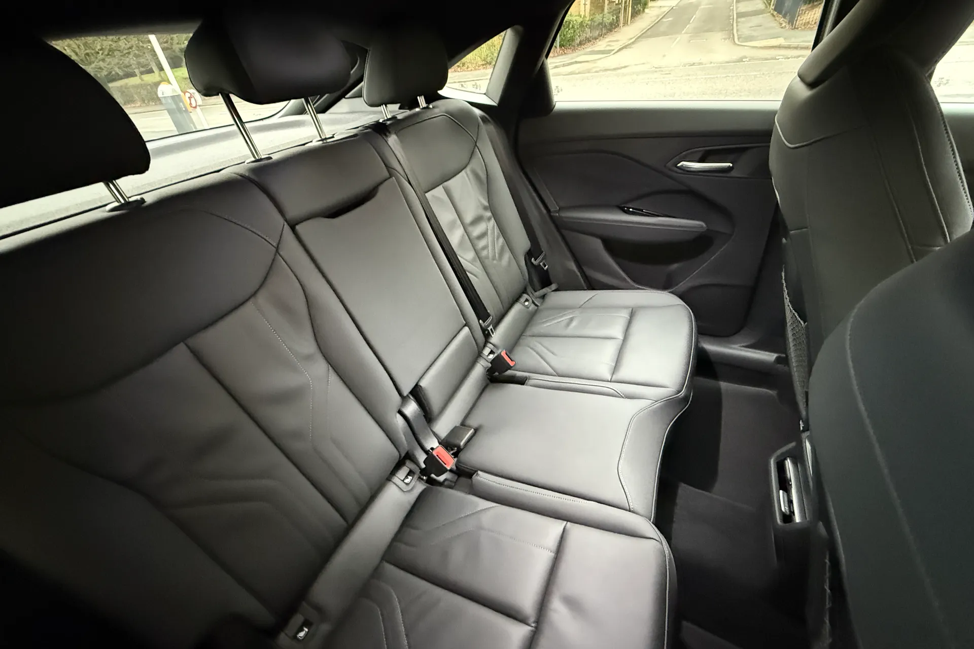 Audi Q3 thumbnail image number 38
