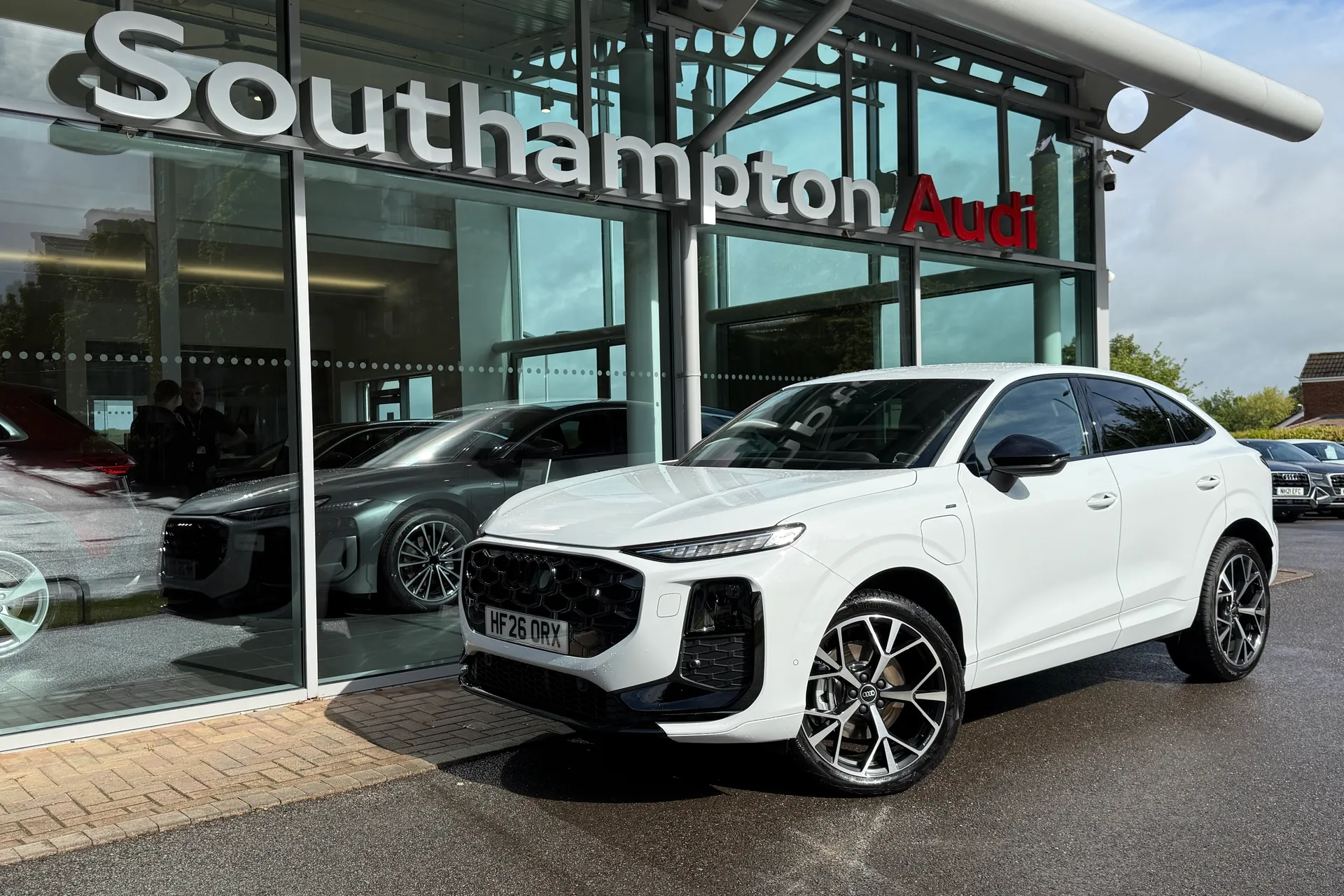 Audi Q3 thumbnail image number 57