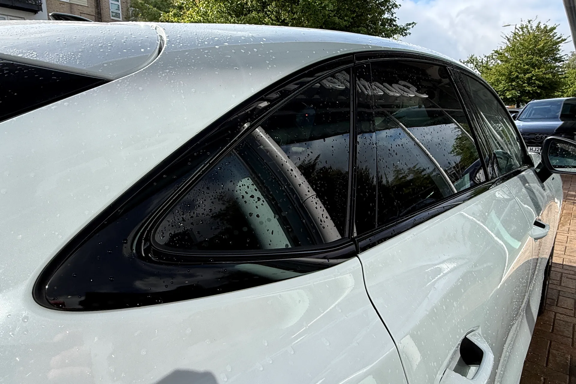 Audi Q3 thumbnail image number 35