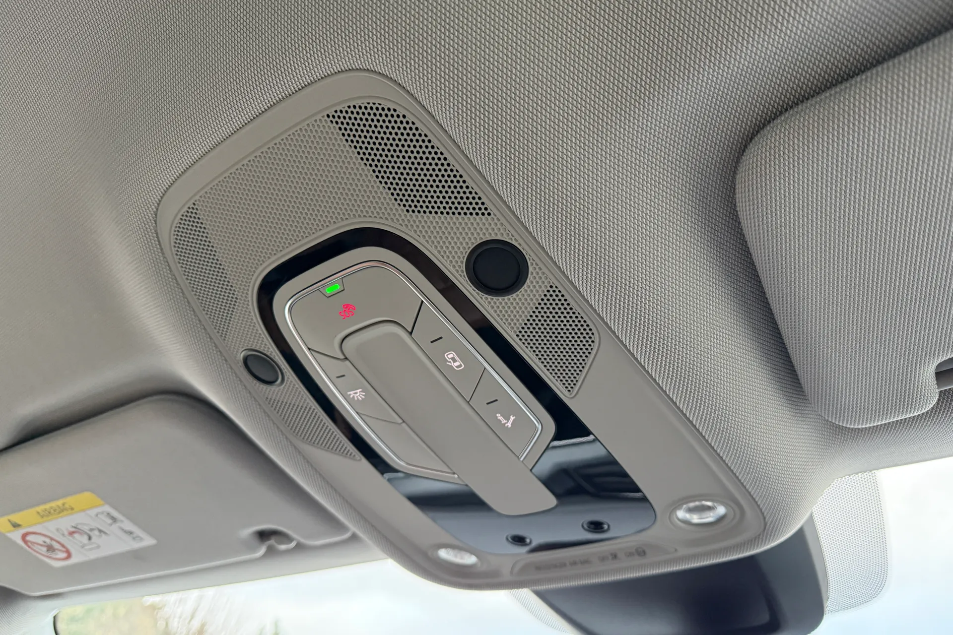 Audi e-tron thumbnail image number 19