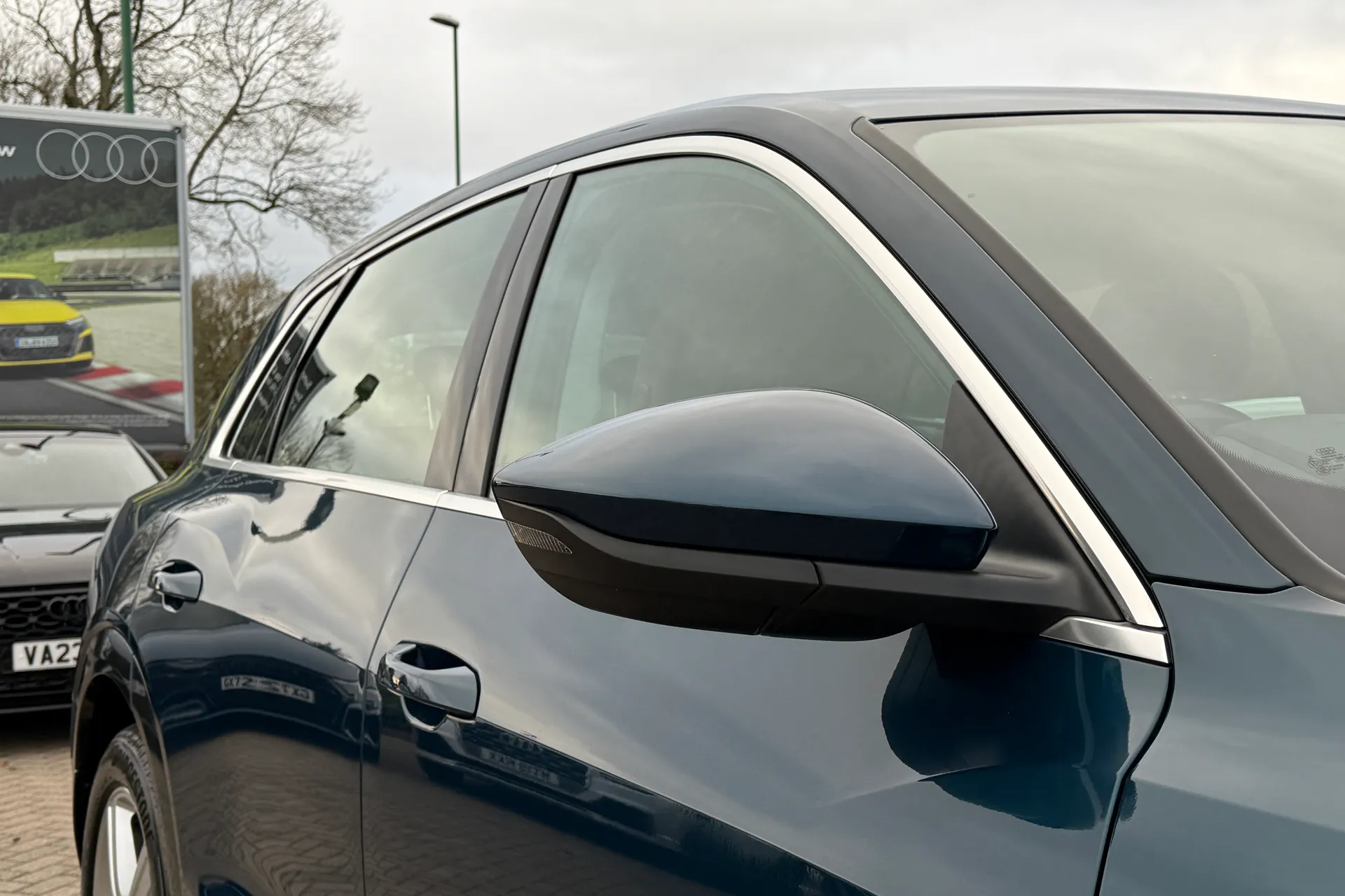 Audi e-tron thumbnail image number 48