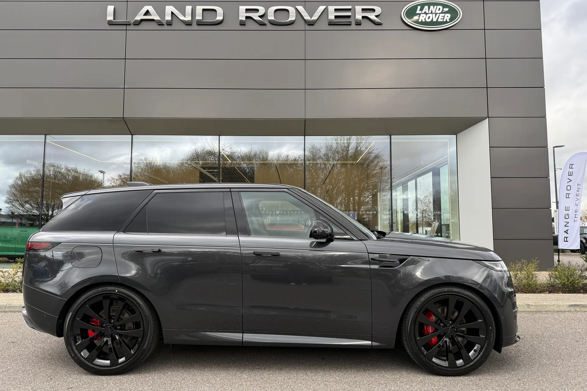 LAND ROVER RANGE ROVER SPORT thumbnail image number 2