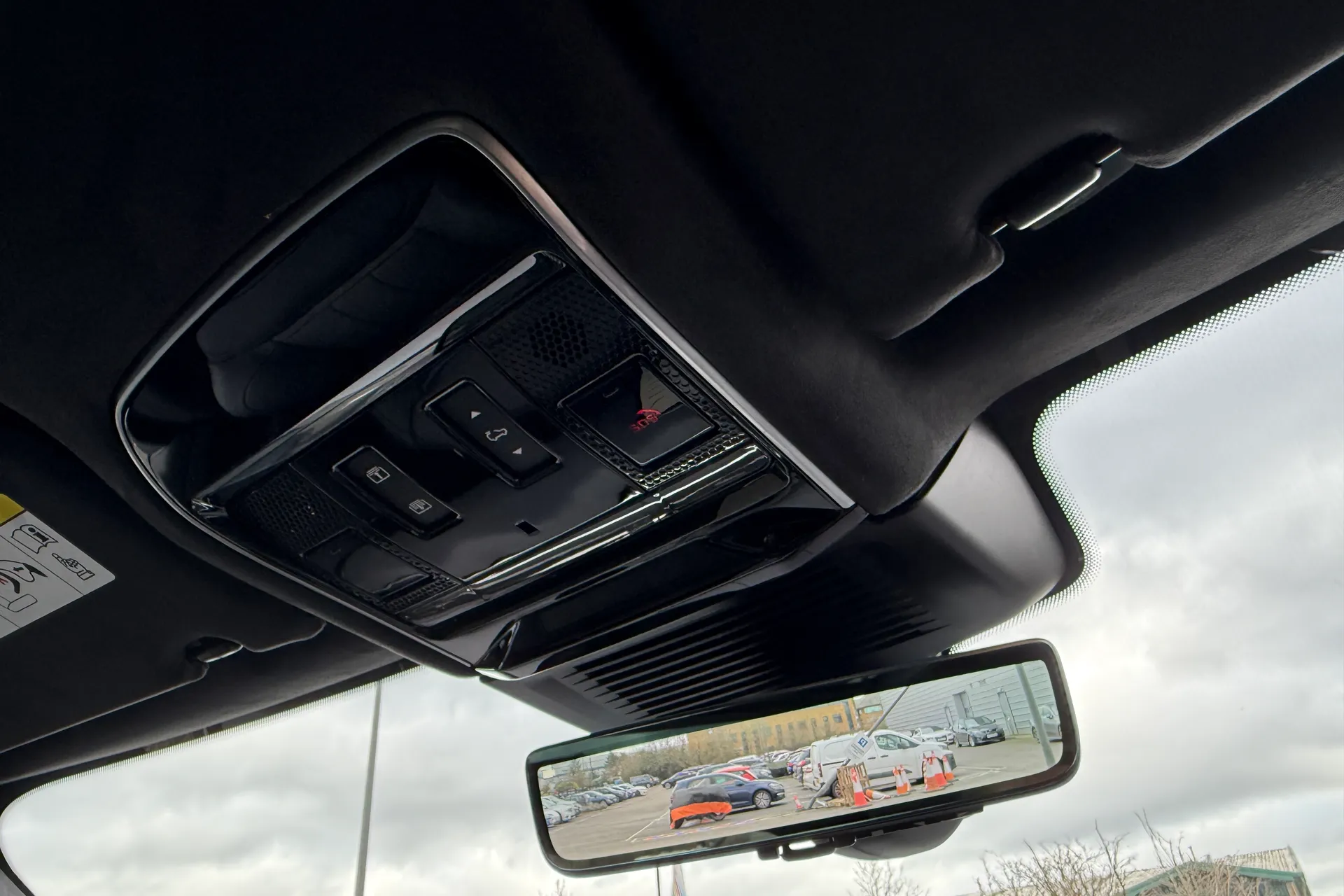 LAND ROVER RANGE ROVER SPORT thumbnail image number 21