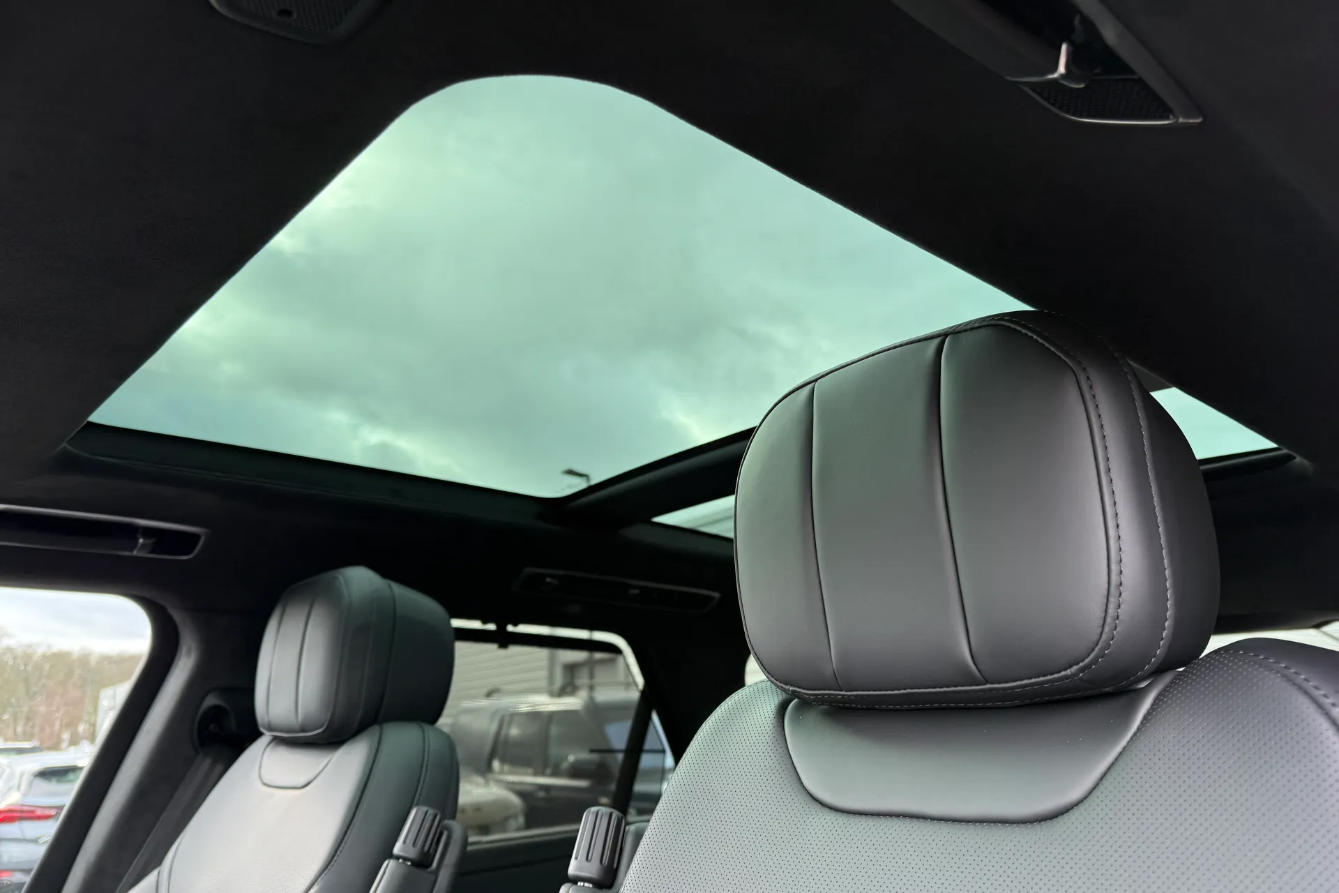 LAND ROVER RANGE ROVER SPORT thumbnail image number 4