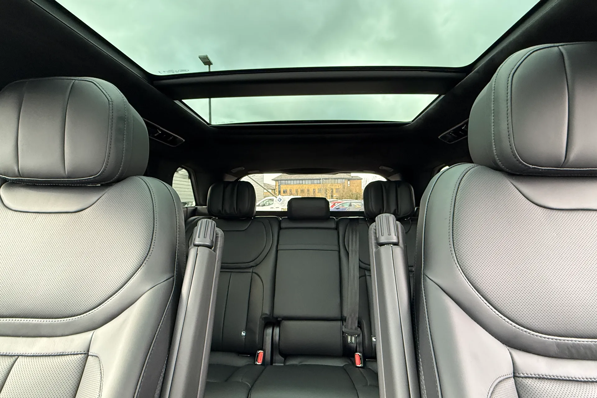 LAND ROVER RANGE ROVER SPORT thumbnail image number 30