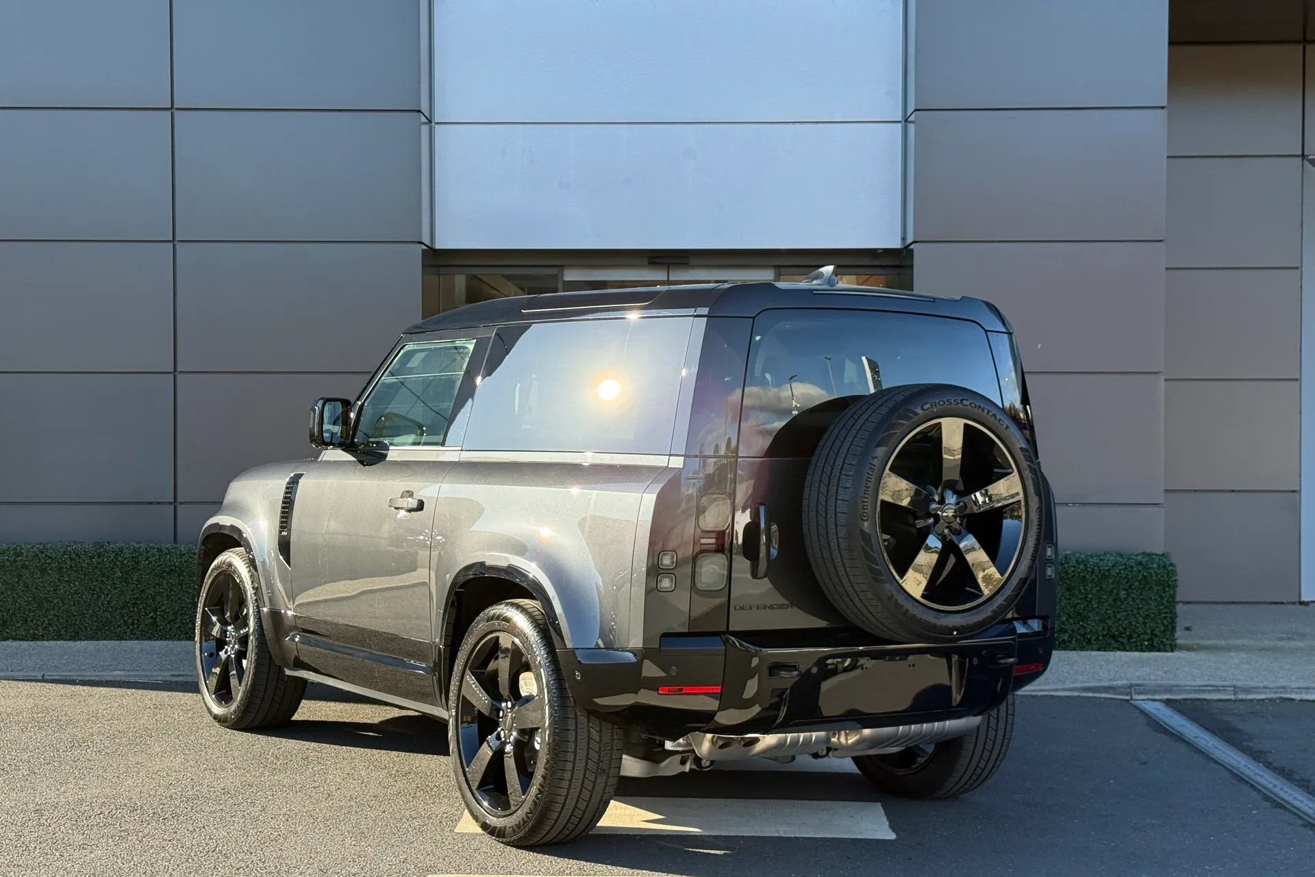 LAND ROVER Defender 90 thumbnail image number 15