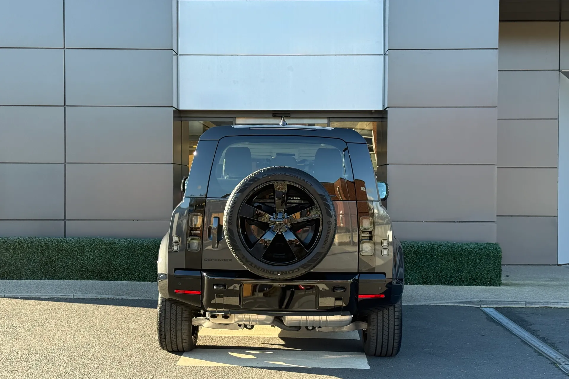 LAND ROVER Defender 90 thumbnail image number 14