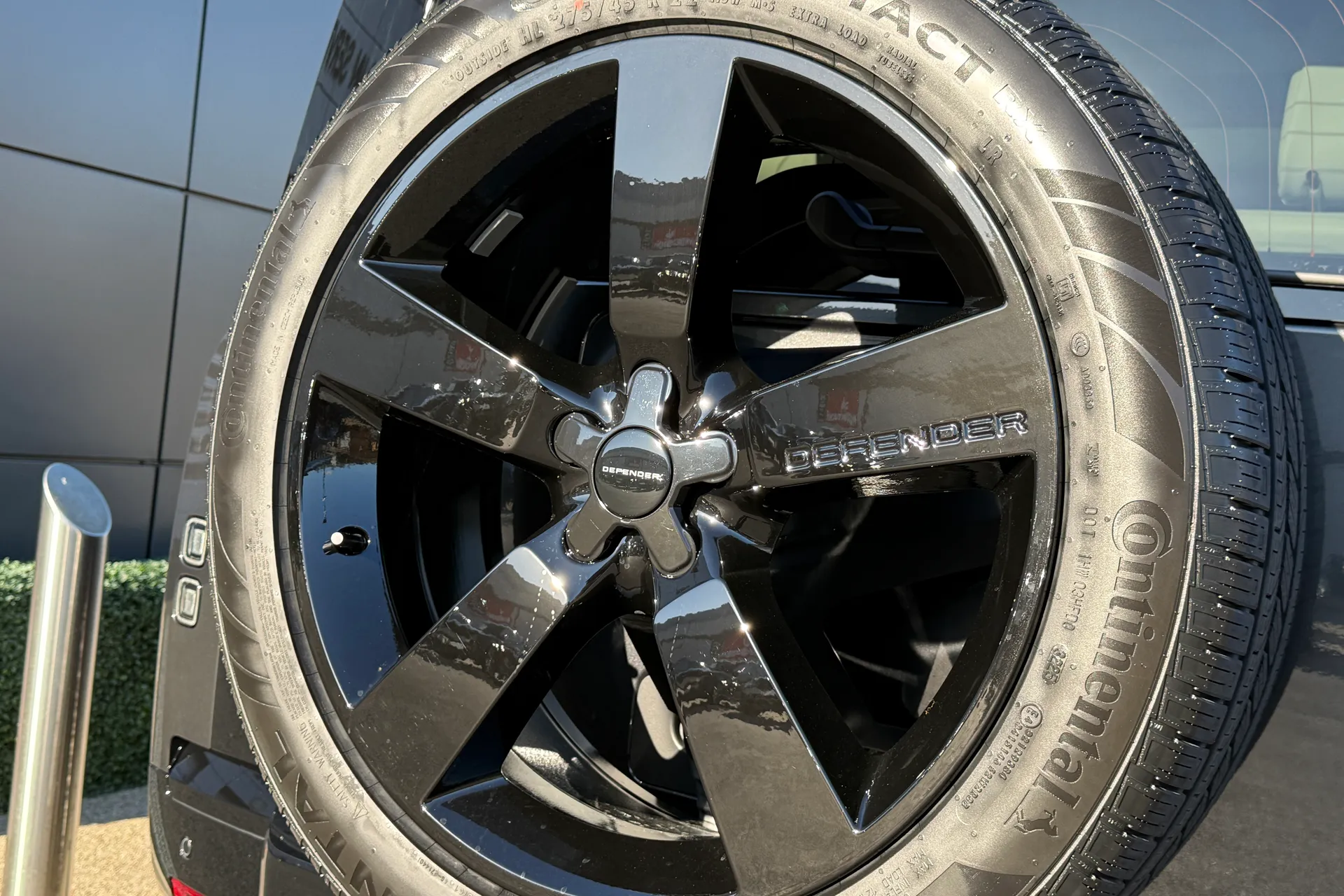 LAND ROVER Defender 90 thumbnail image number 23