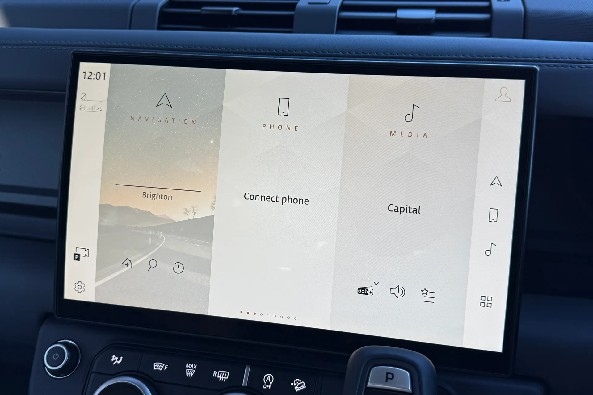 LAND ROVER Defender 90 thumbnail image number 36