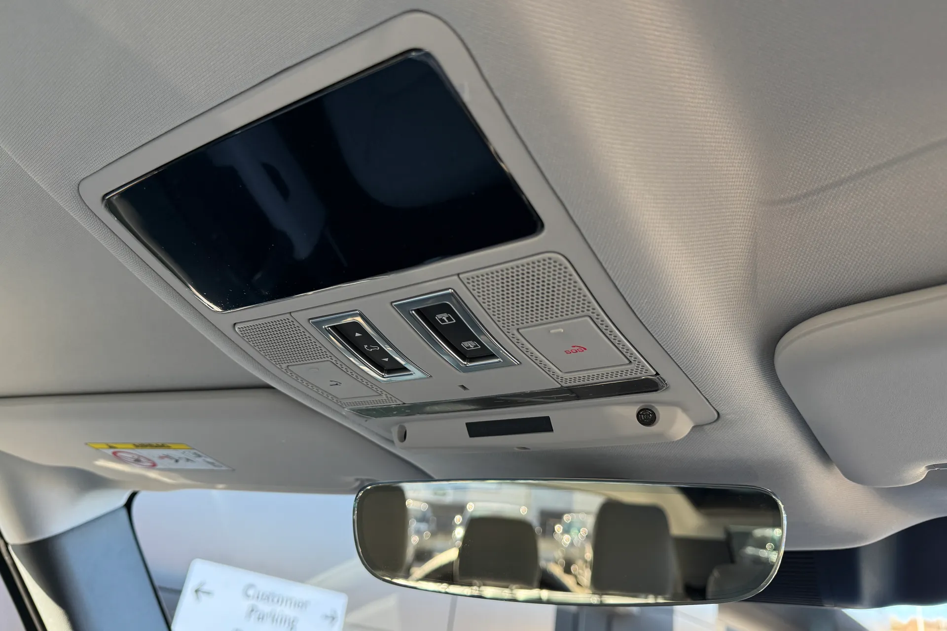 LAND ROVER Defender 90 thumbnail image number 35