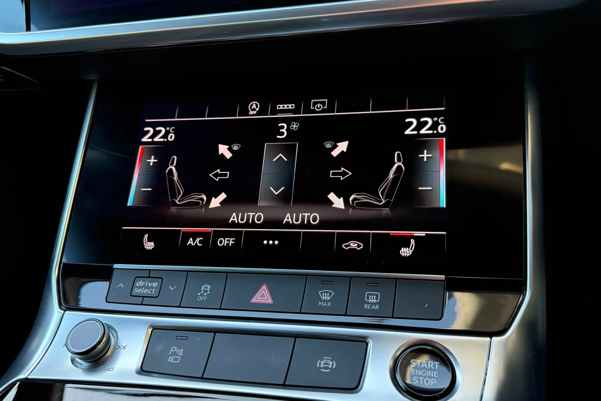 Audi A6 thumbnail image number 25