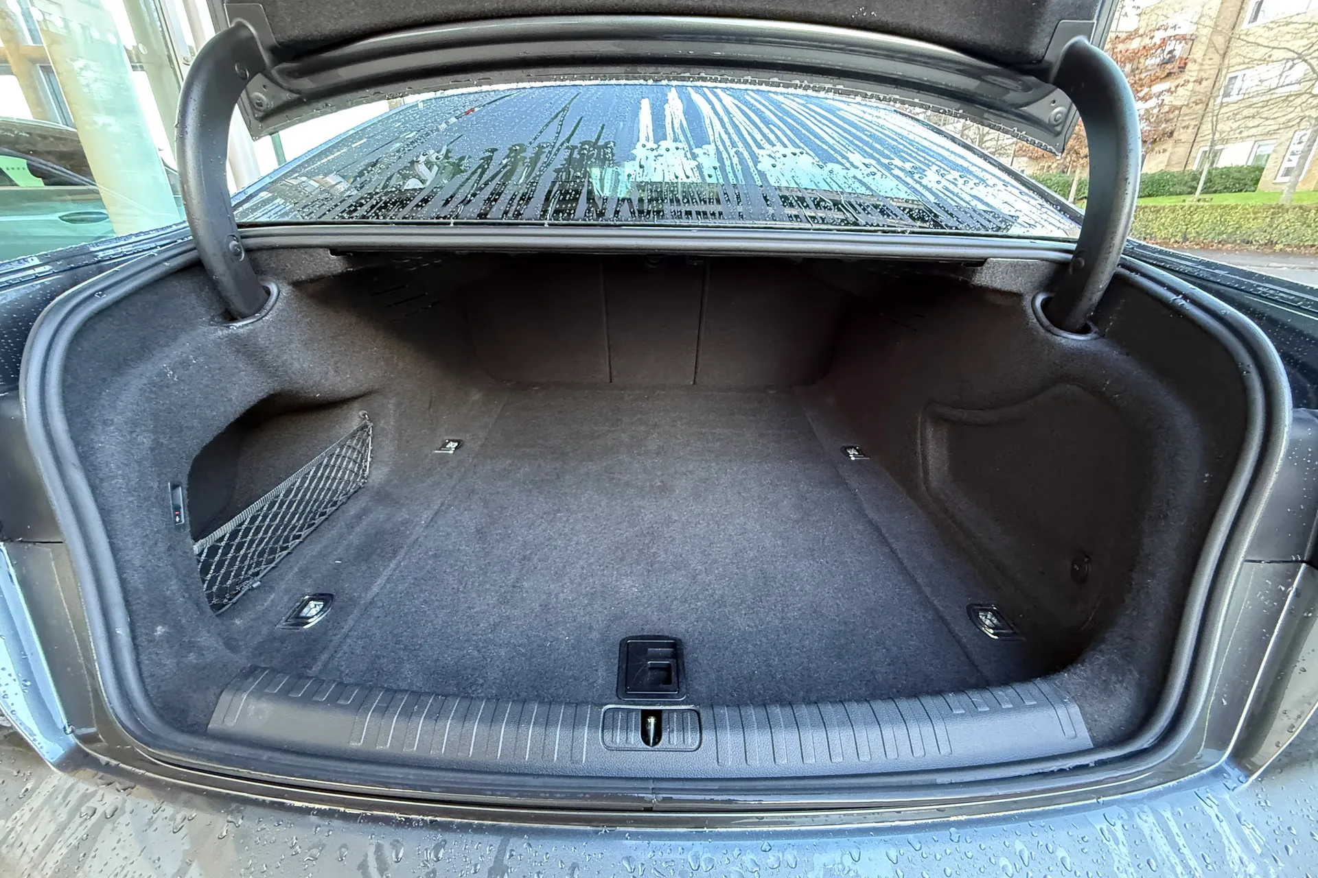 Audi A6 thumbnail image number 64