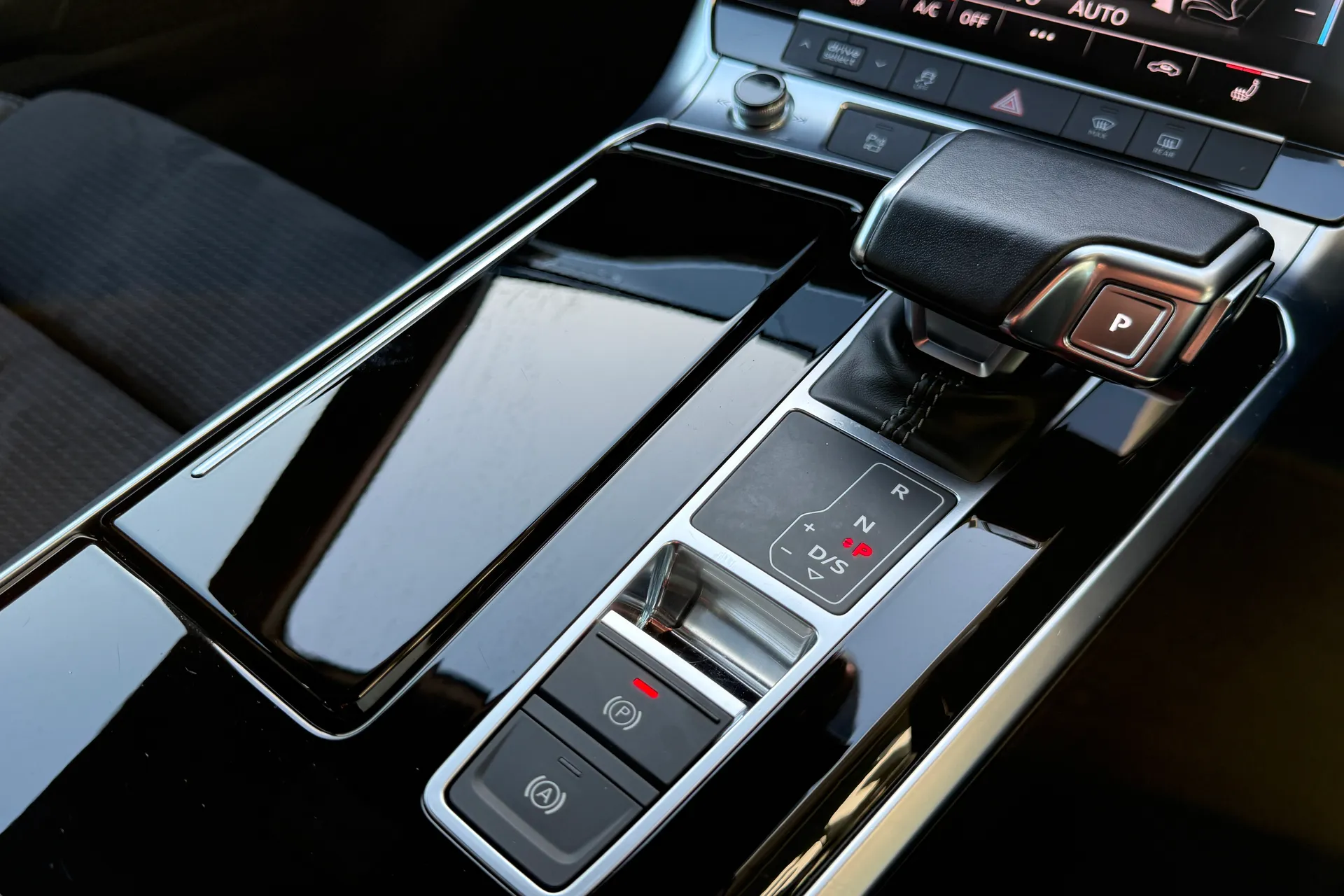 Audi A6 thumbnail image number 23