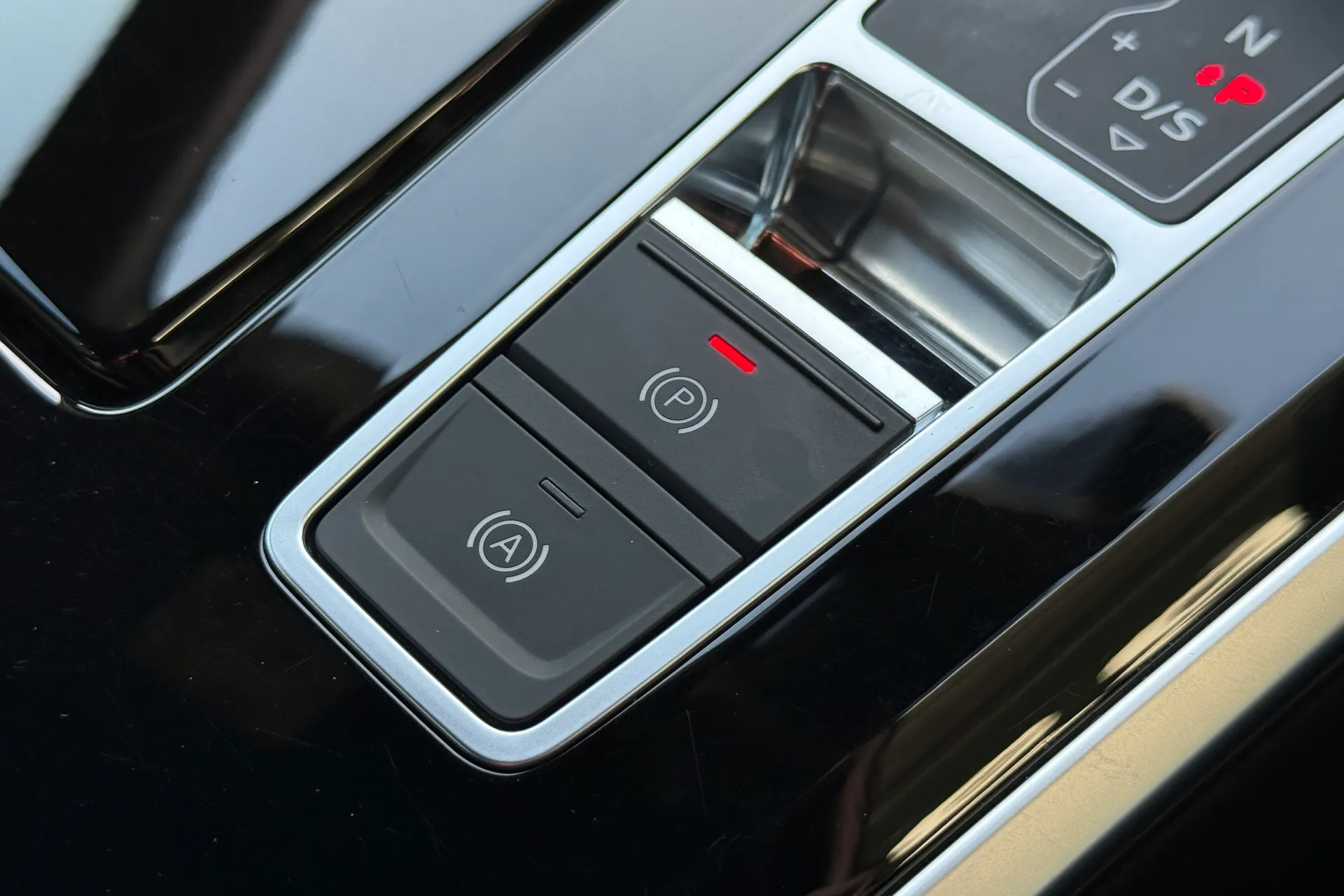 Audi A6 thumbnail image number 22