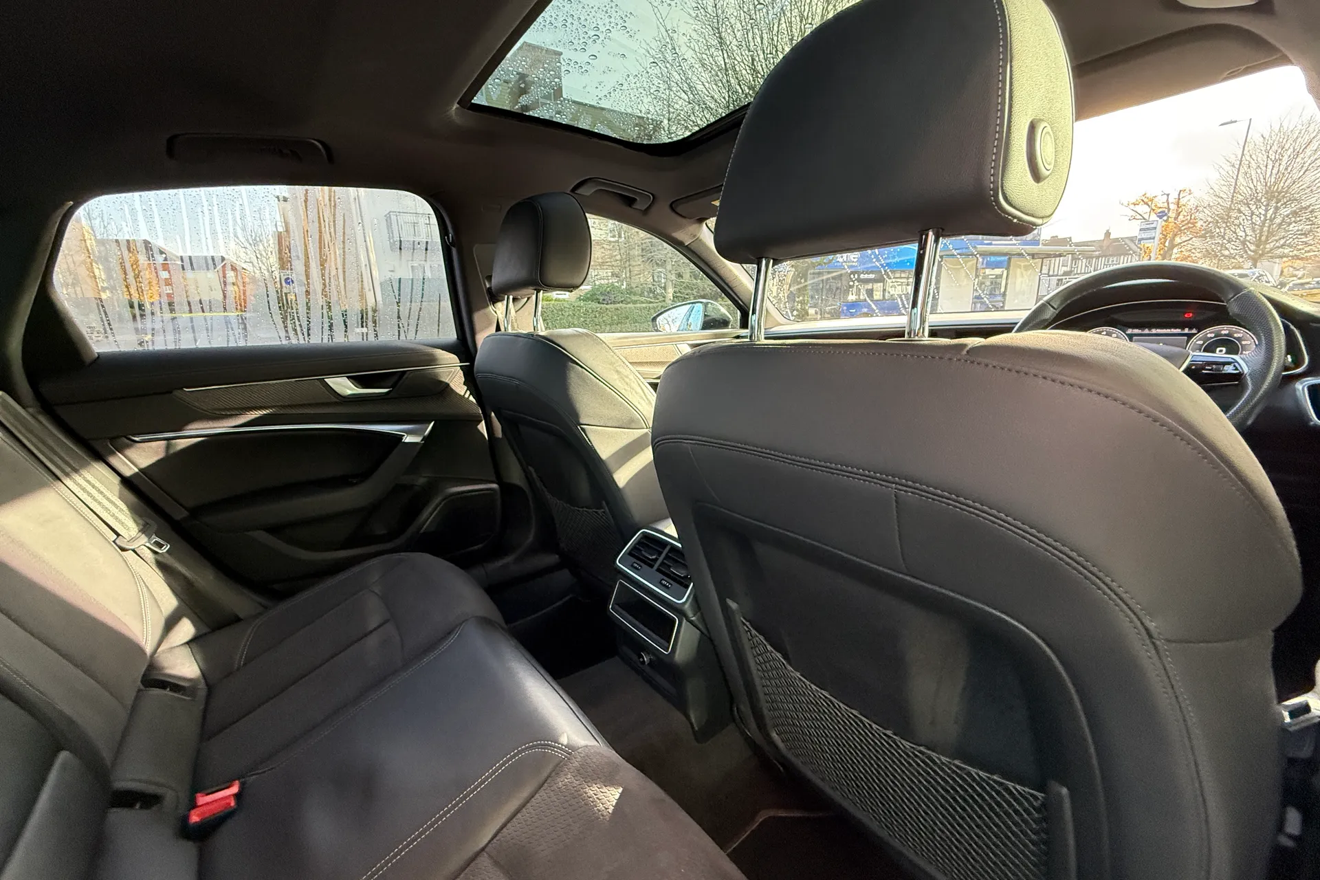 Audi A6 thumbnail image number 40