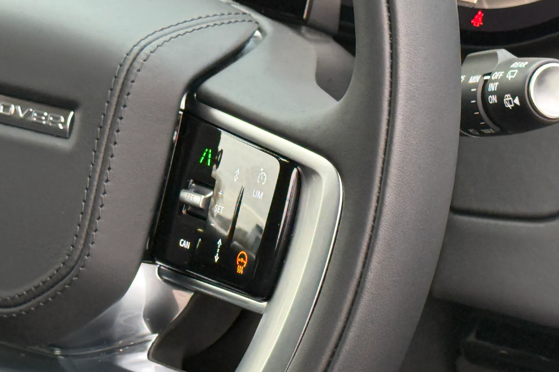 LAND ROVER RANGE ROVER thumbnail image number 57