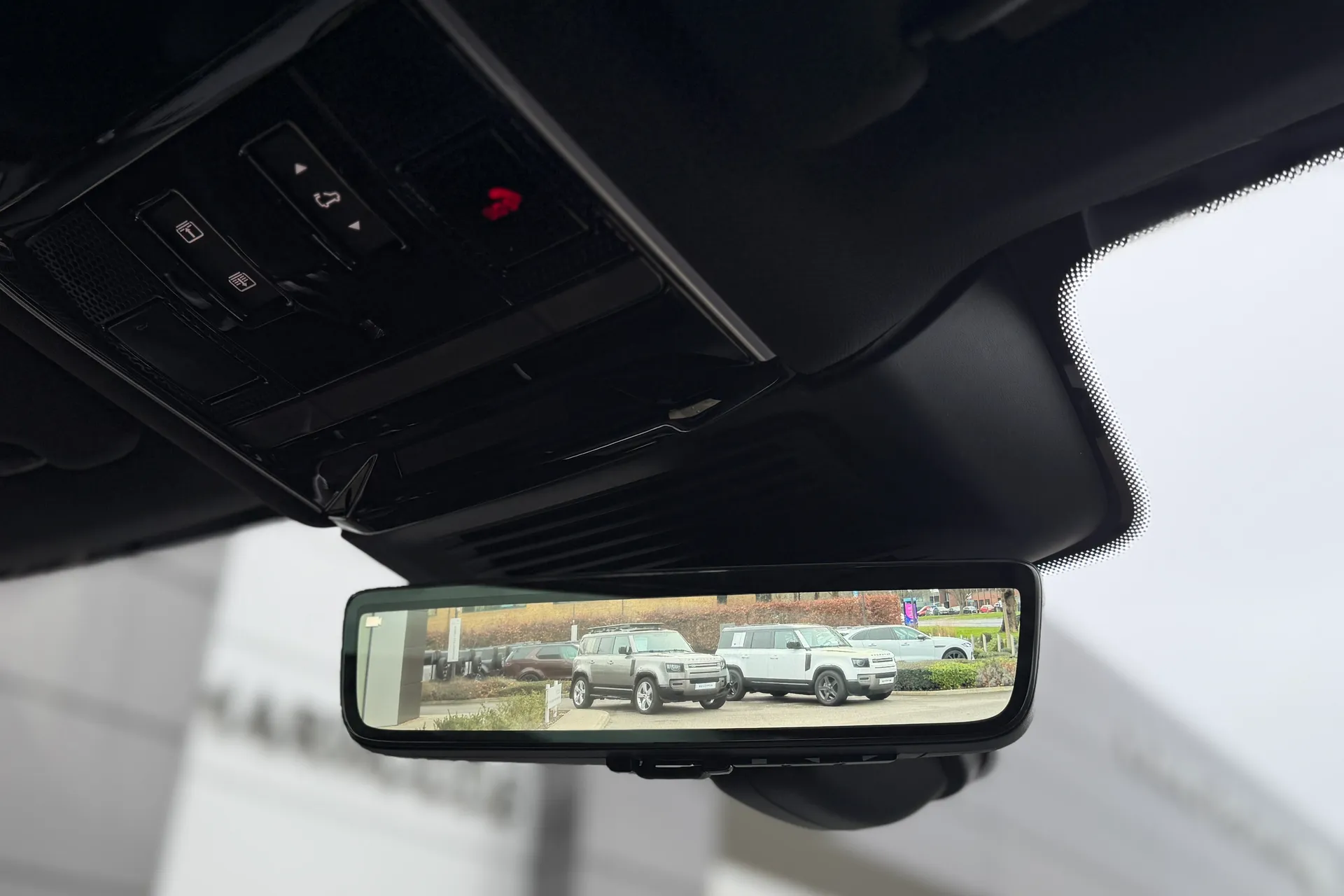 LAND ROVER RANGE ROVER thumbnail image number 25