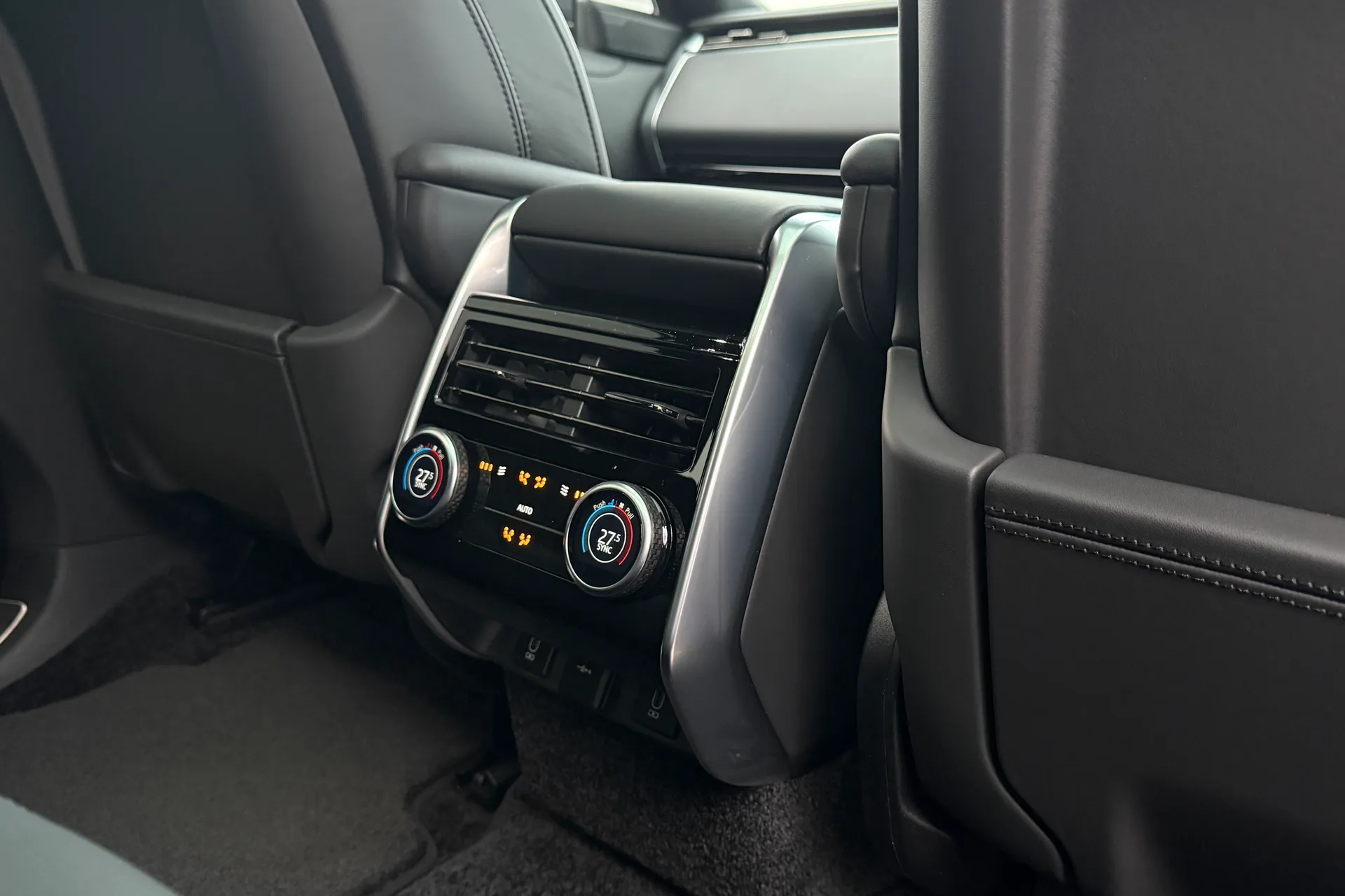 LAND ROVER RANGE ROVER thumbnail image number 49