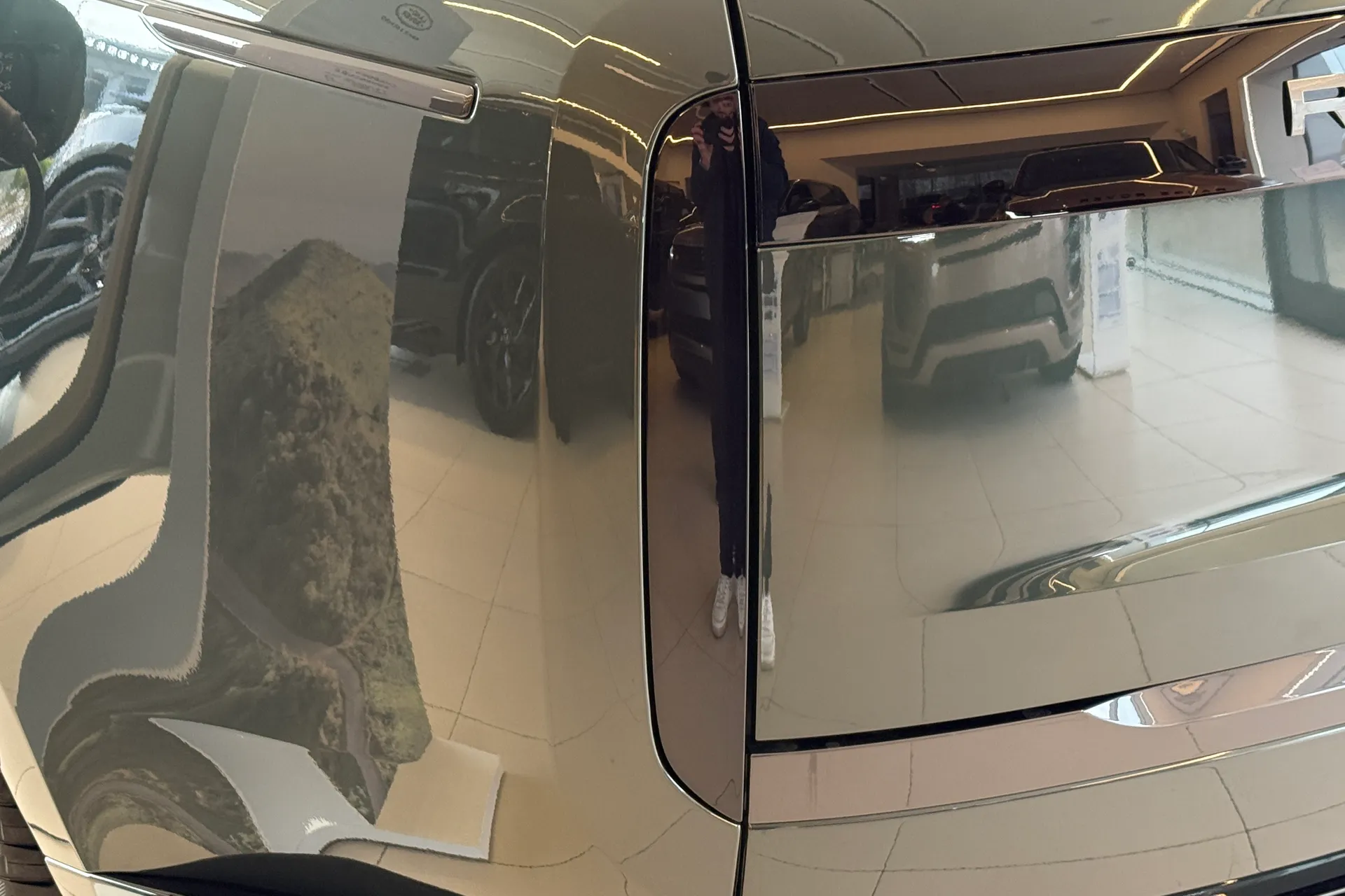 LAND ROVER RANGE ROVER thumbnail image number 14