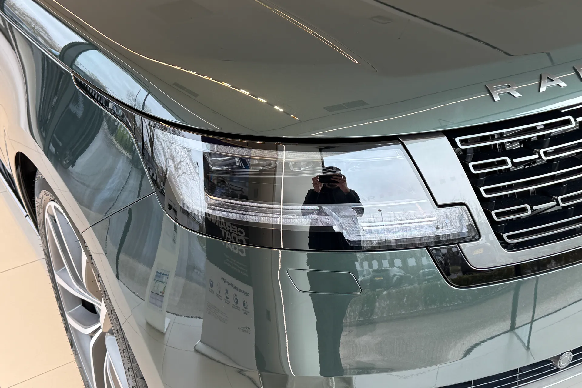 LAND ROVER RANGE ROVER thumbnail image number 13