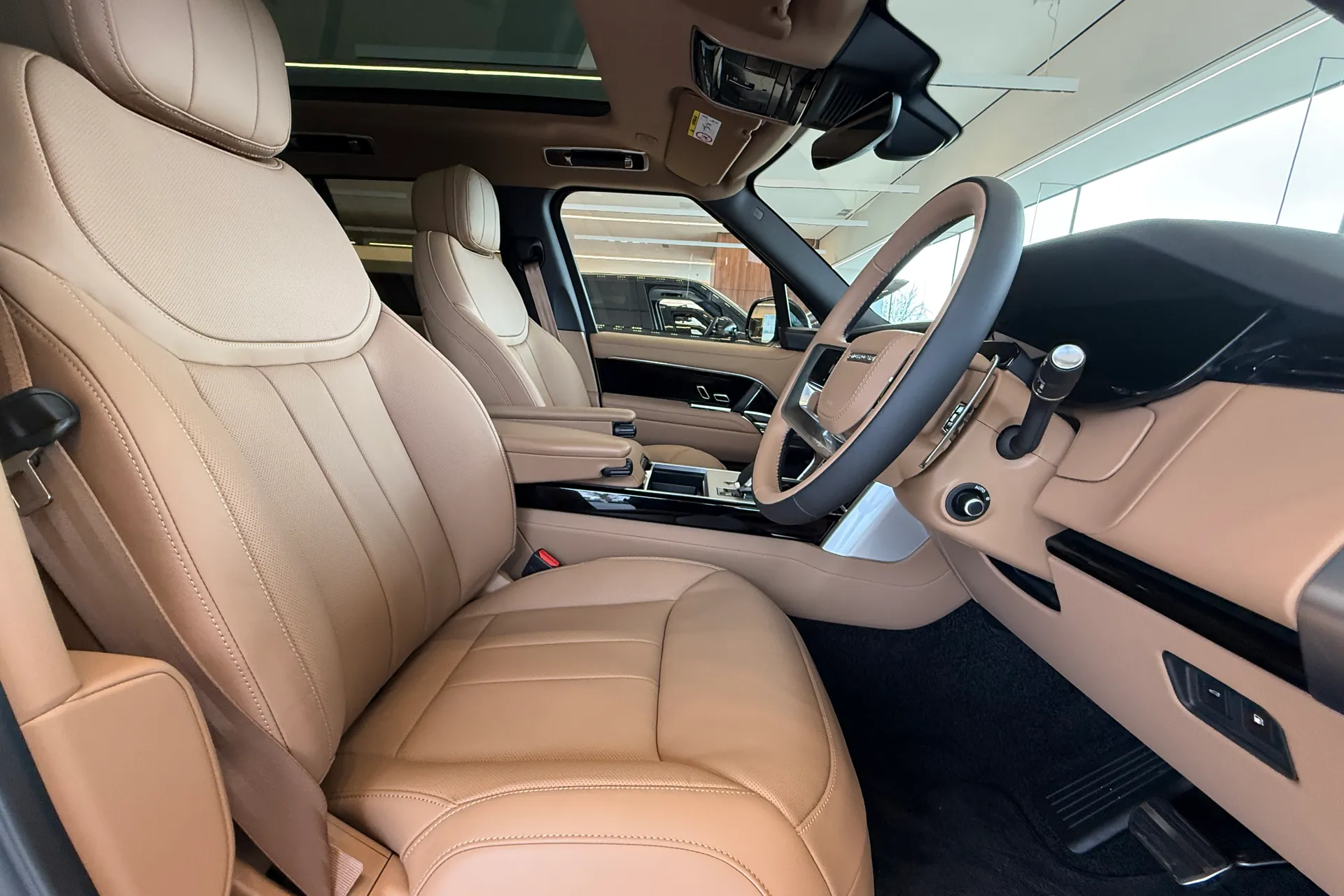 LAND ROVER RANGE ROVER thumbnail image number 8