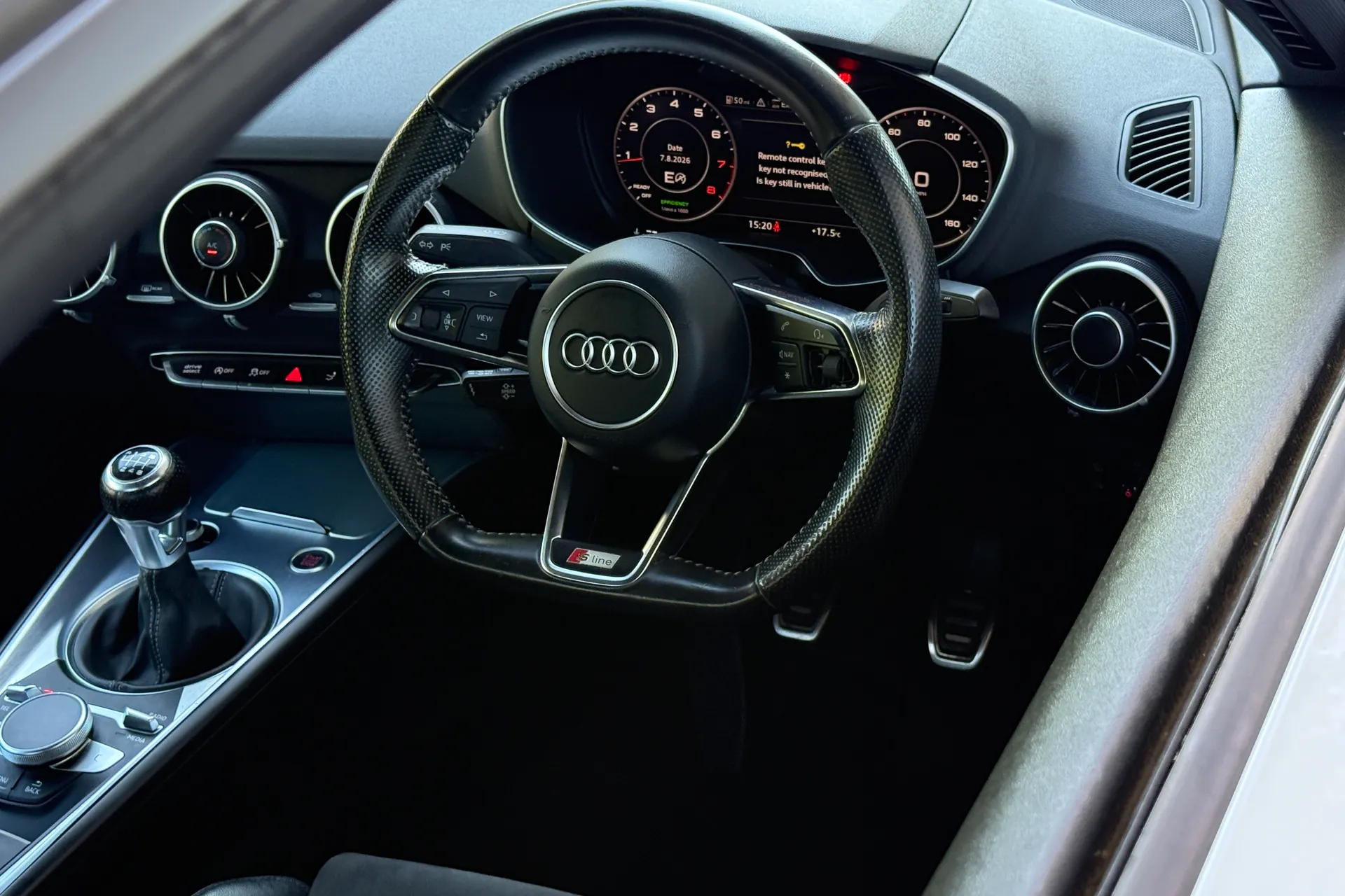 Audi TT thumbnail image number 30
