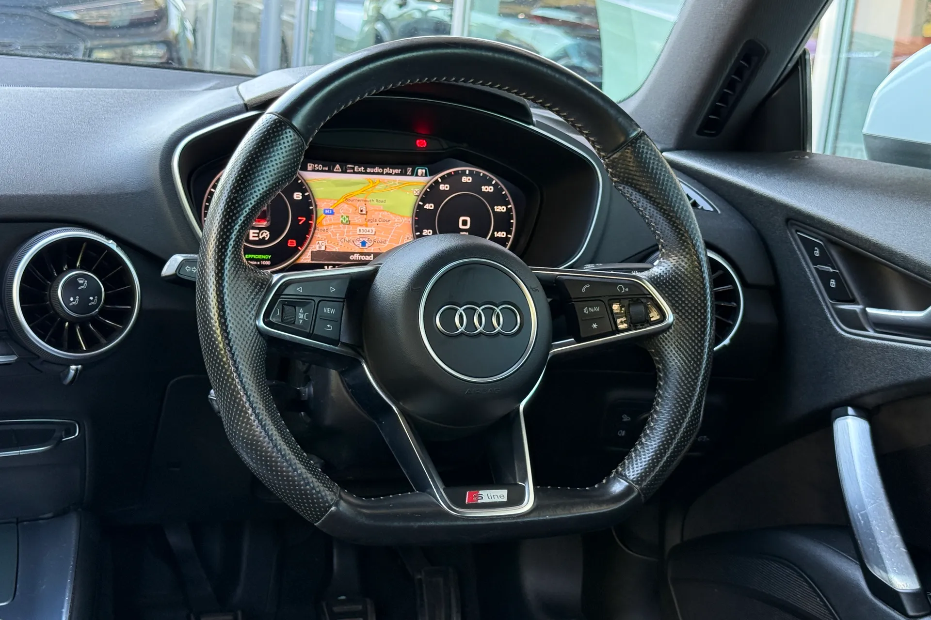 Audi TT thumbnail image number 41
