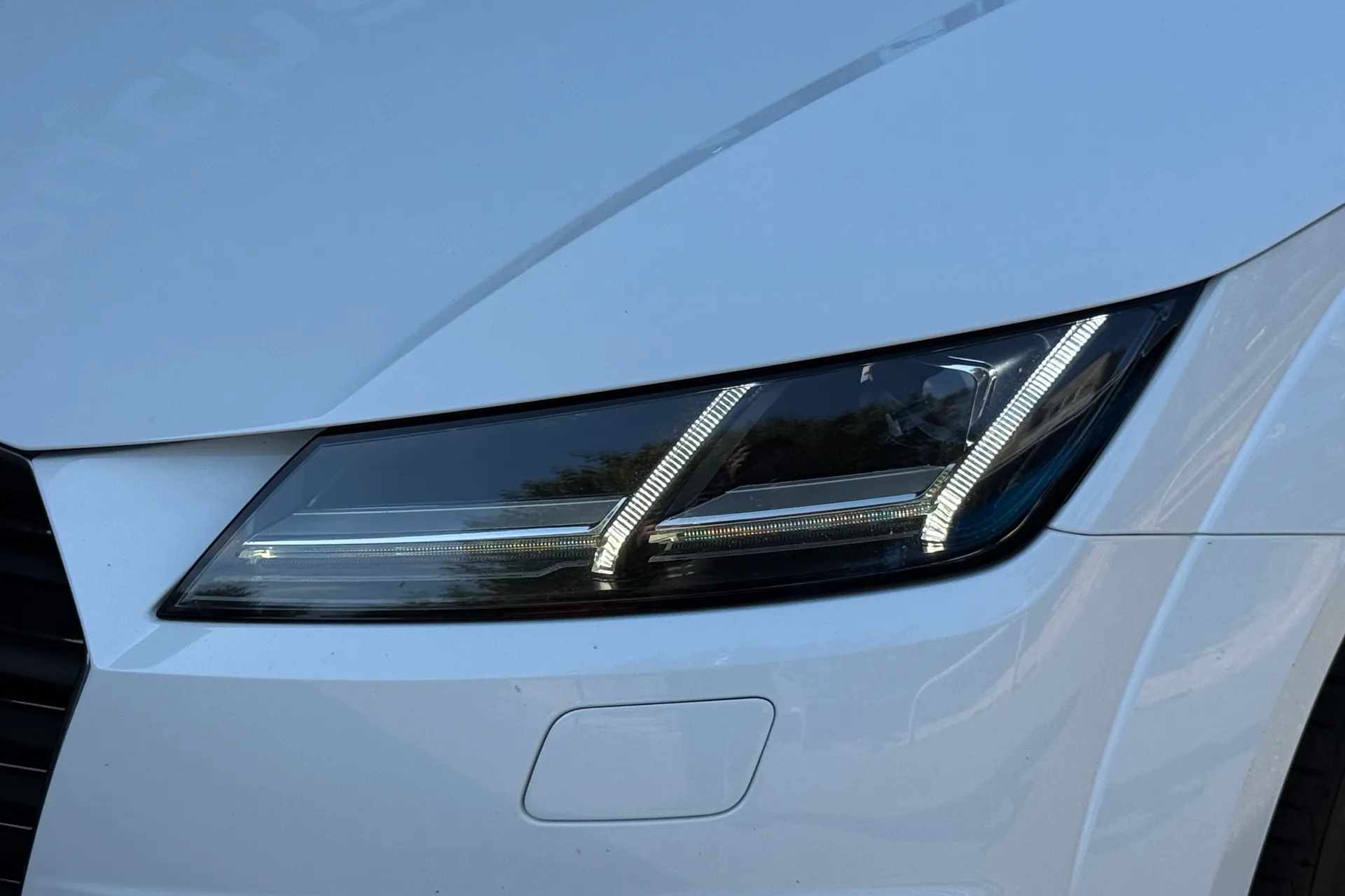 Audi TT thumbnail image number 46