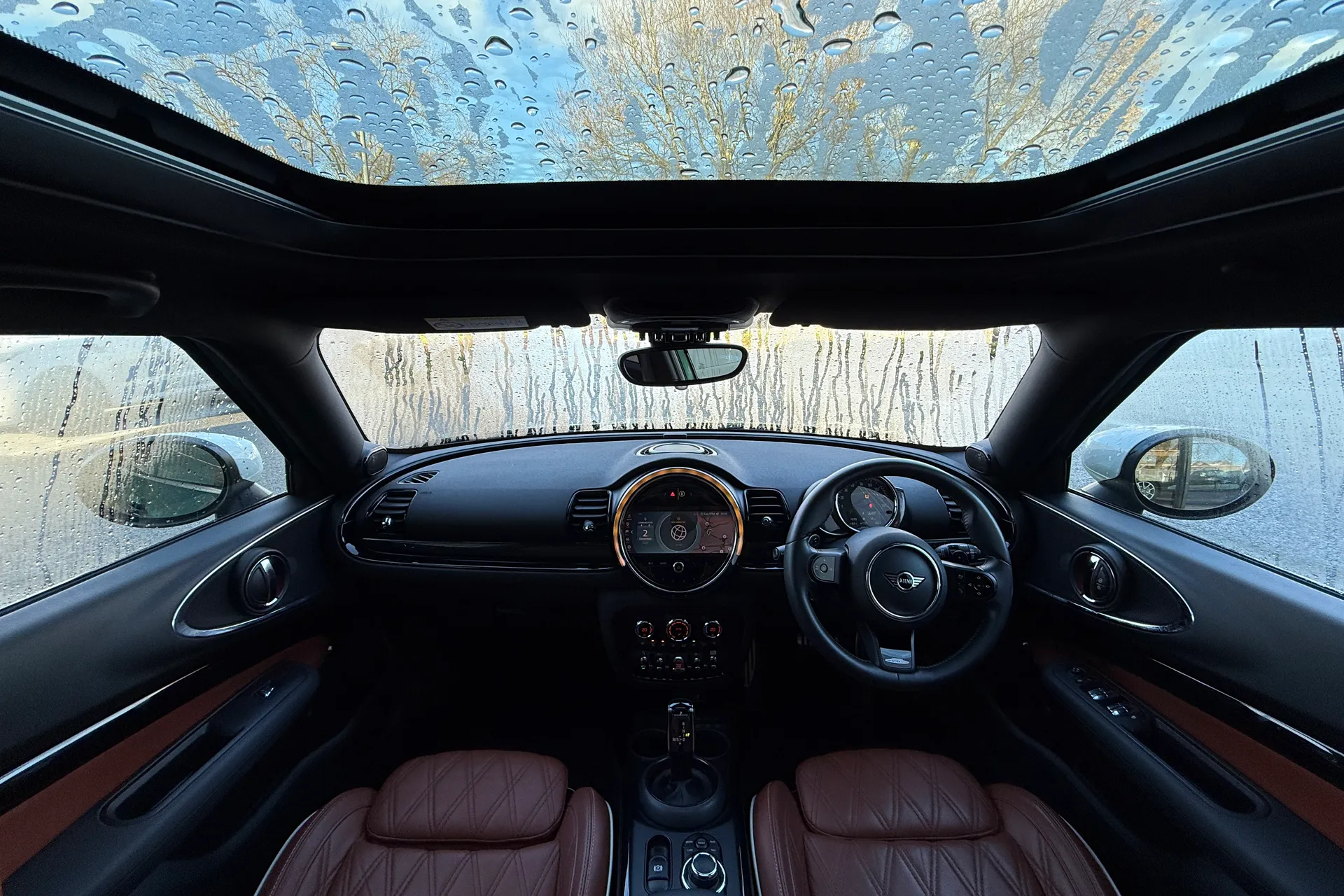 MINI CLUBMAN thumbnail image number 3