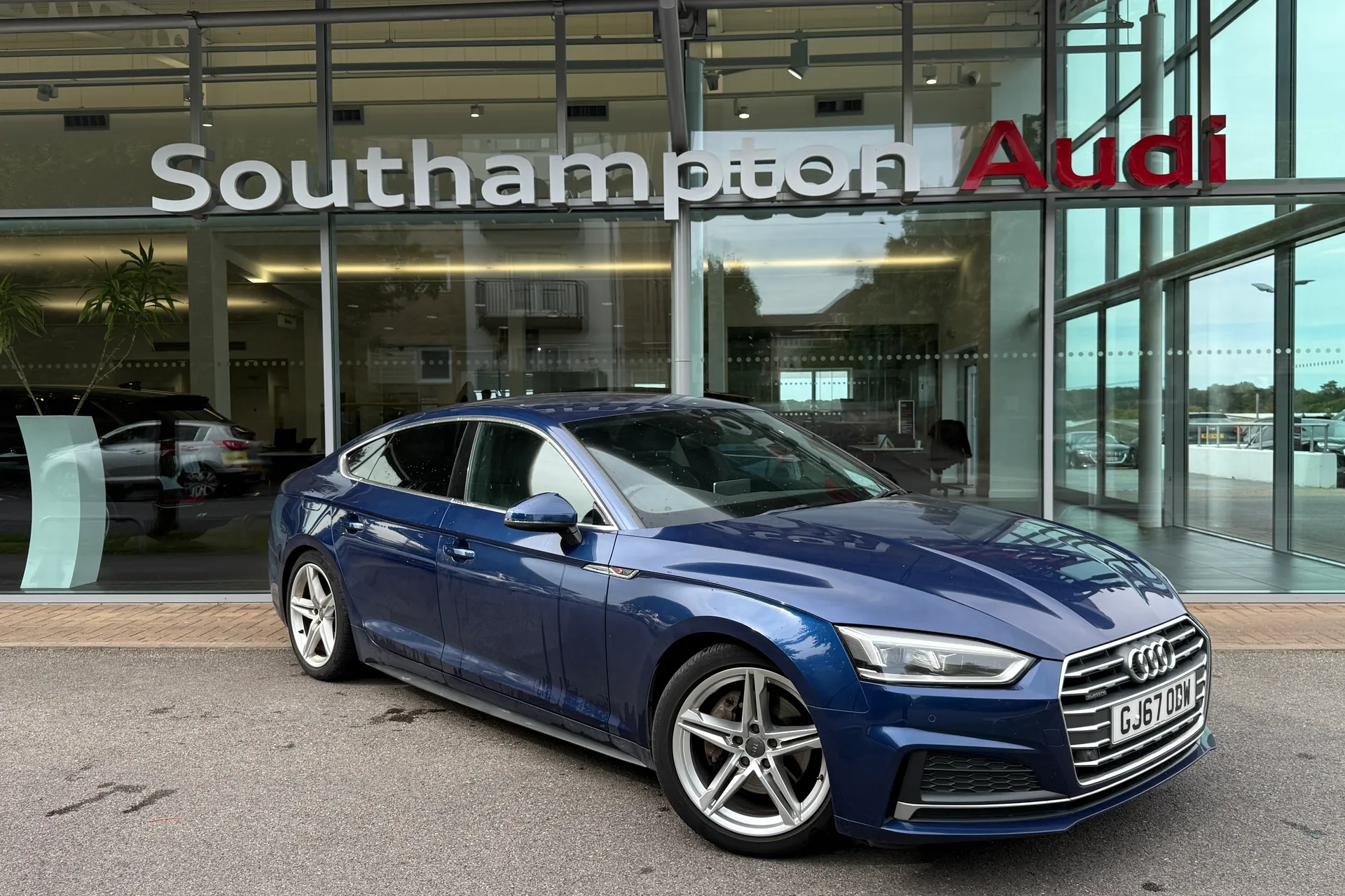 Audi A5 thumbnail image number 49