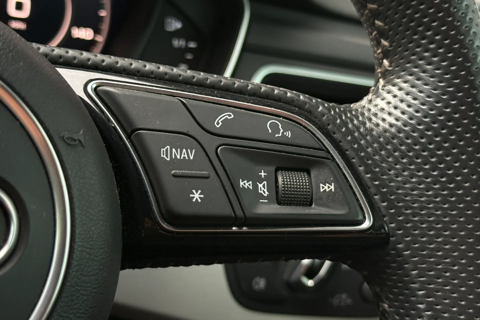 Audi A5 thumbnail image number 6