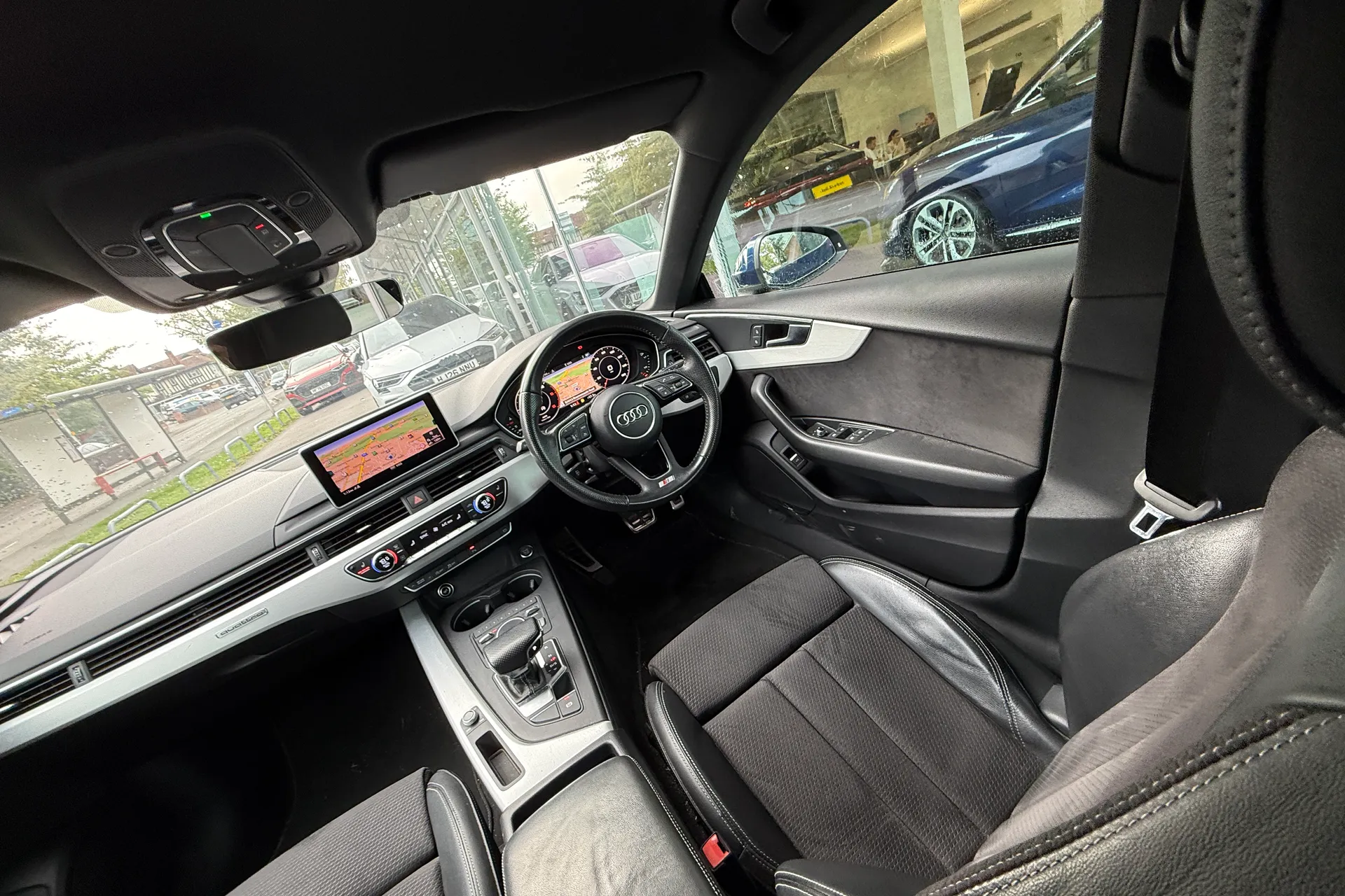 Audi A5 thumbnail image number 32