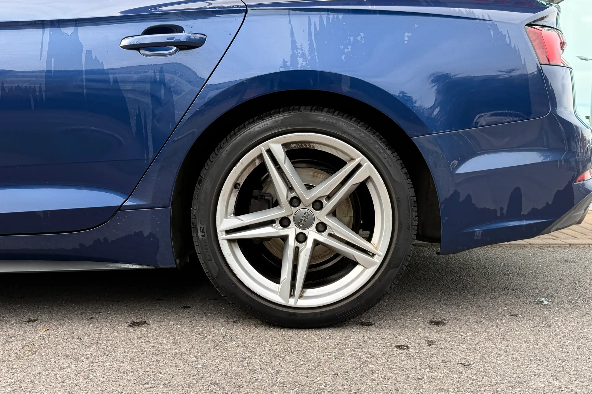 Audi A5 thumbnail image number 40