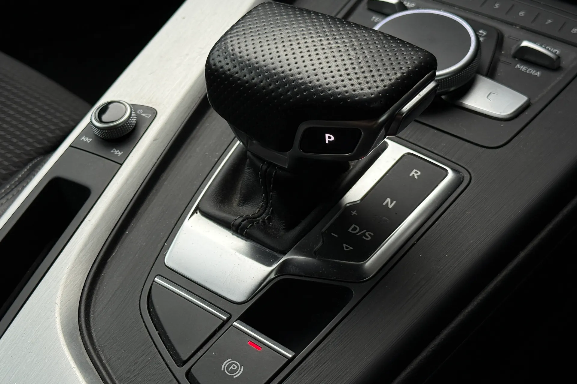 Audi A5 thumbnail image number 18