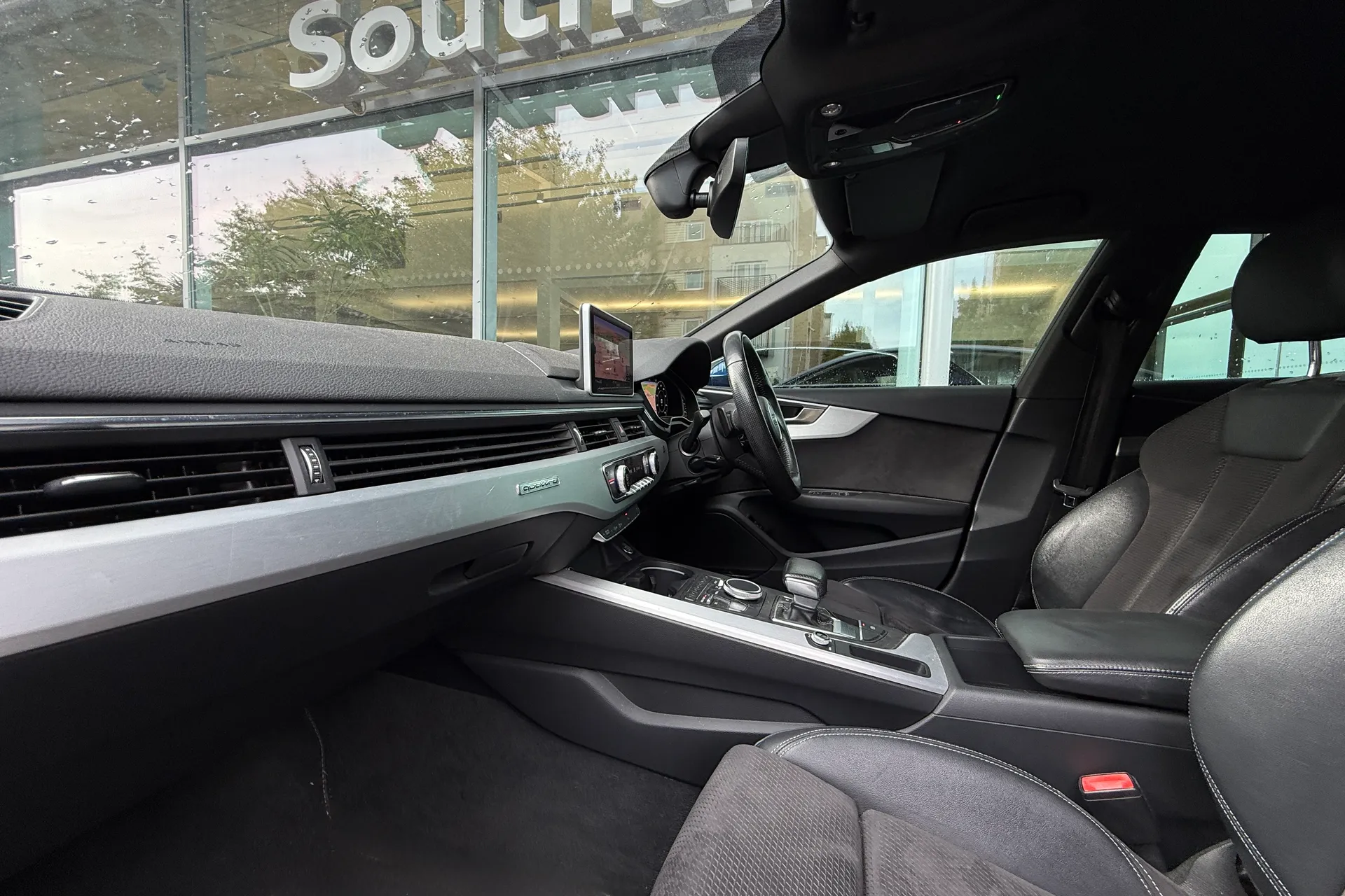 Audi A5 thumbnail image number 43