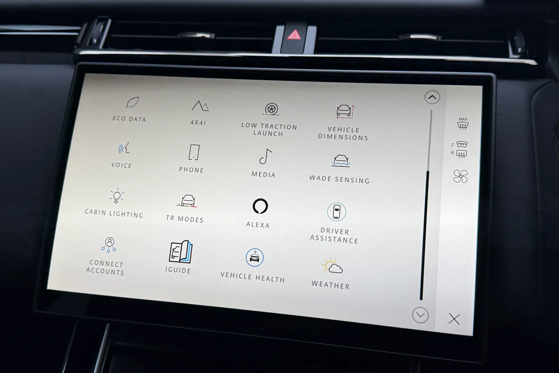 LAND ROVER RANGE ROVER VELAR thumbnail image number 41